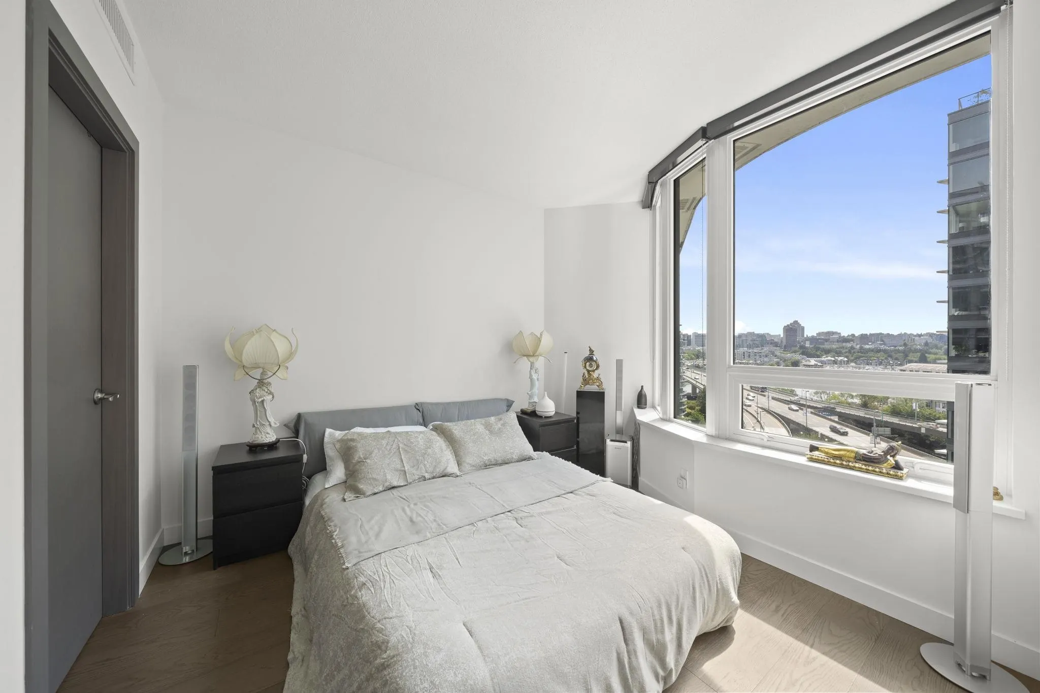 38 Smithe Street #1251