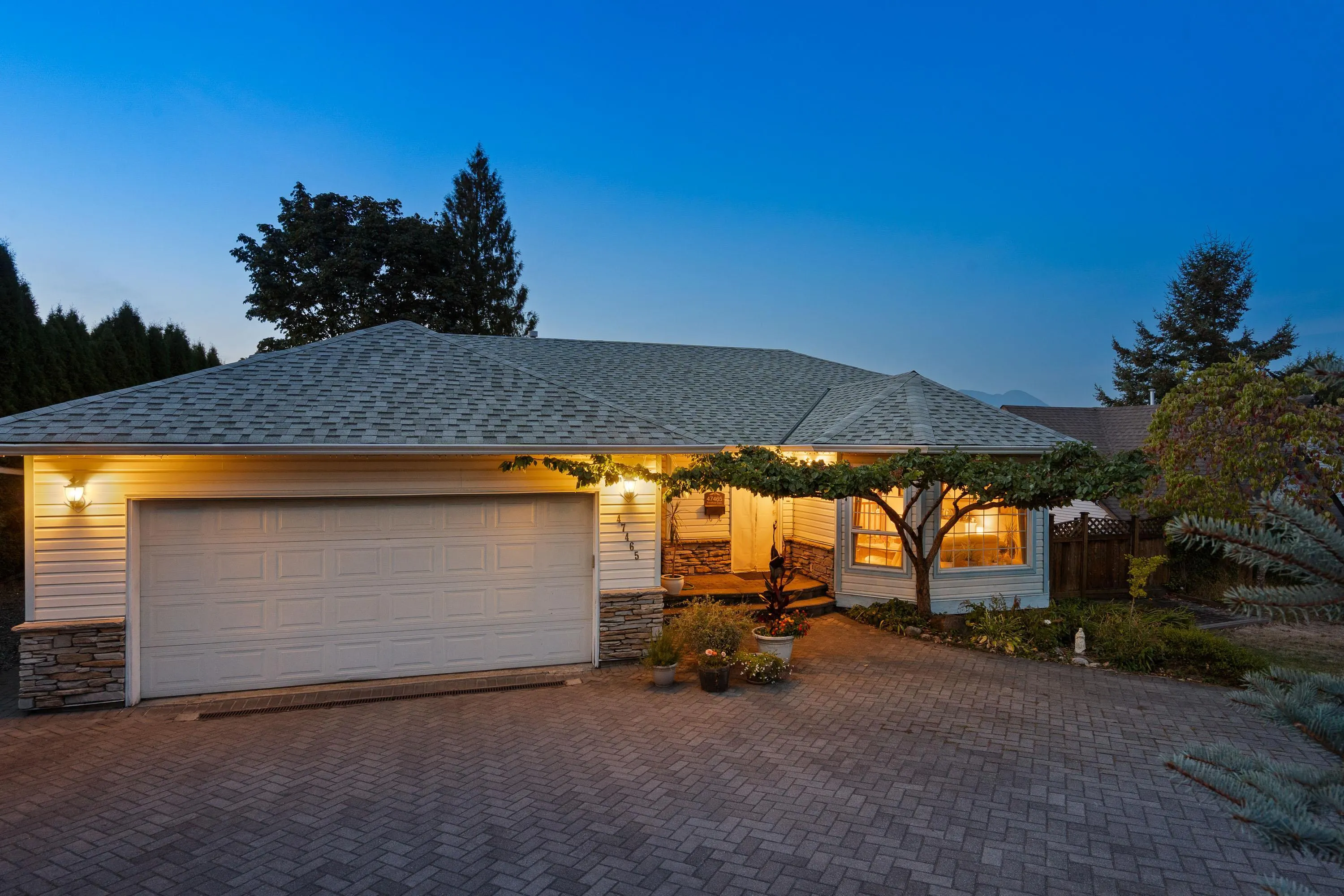 47465 Swallow Crescent