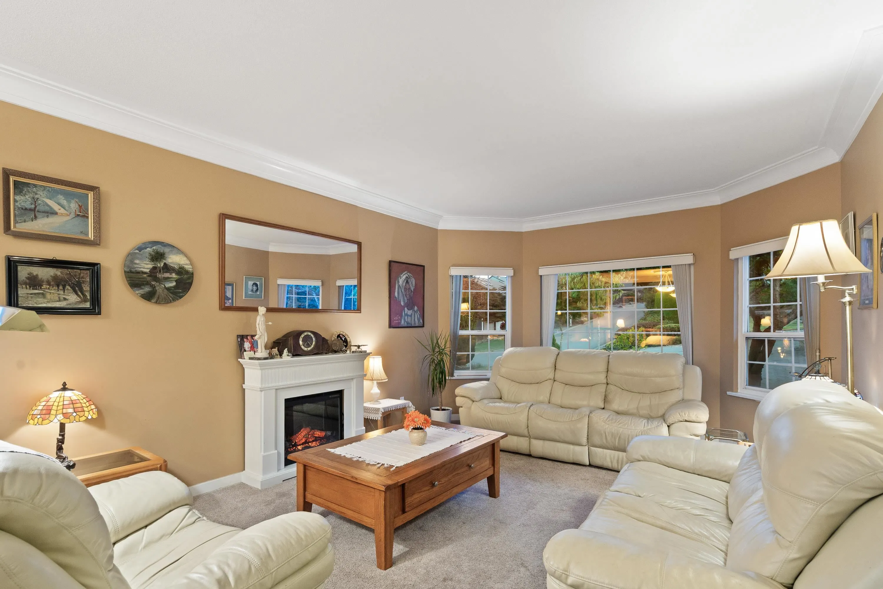 47465 Swallow Crescent
