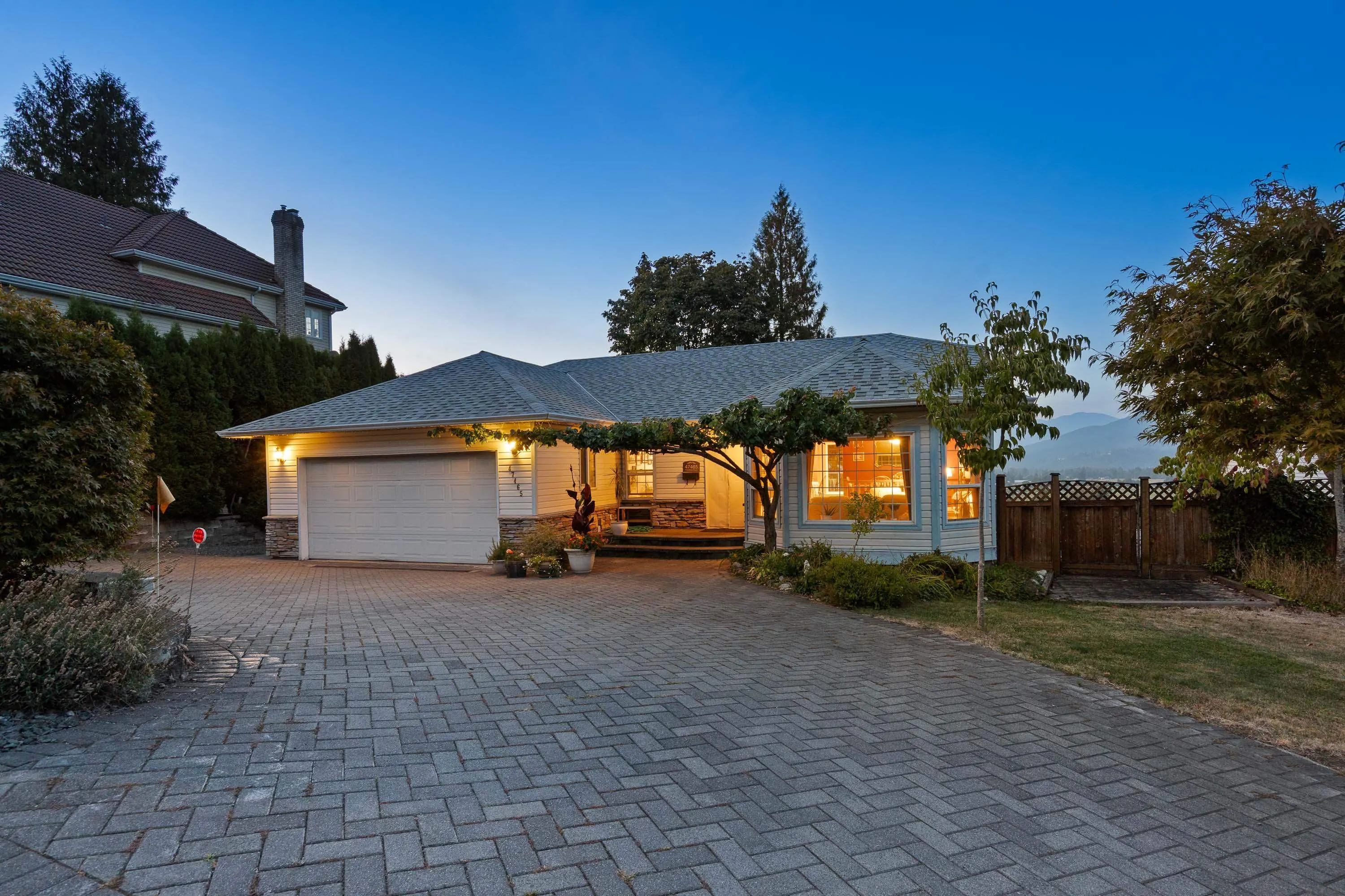 47465 Swallow Crescent