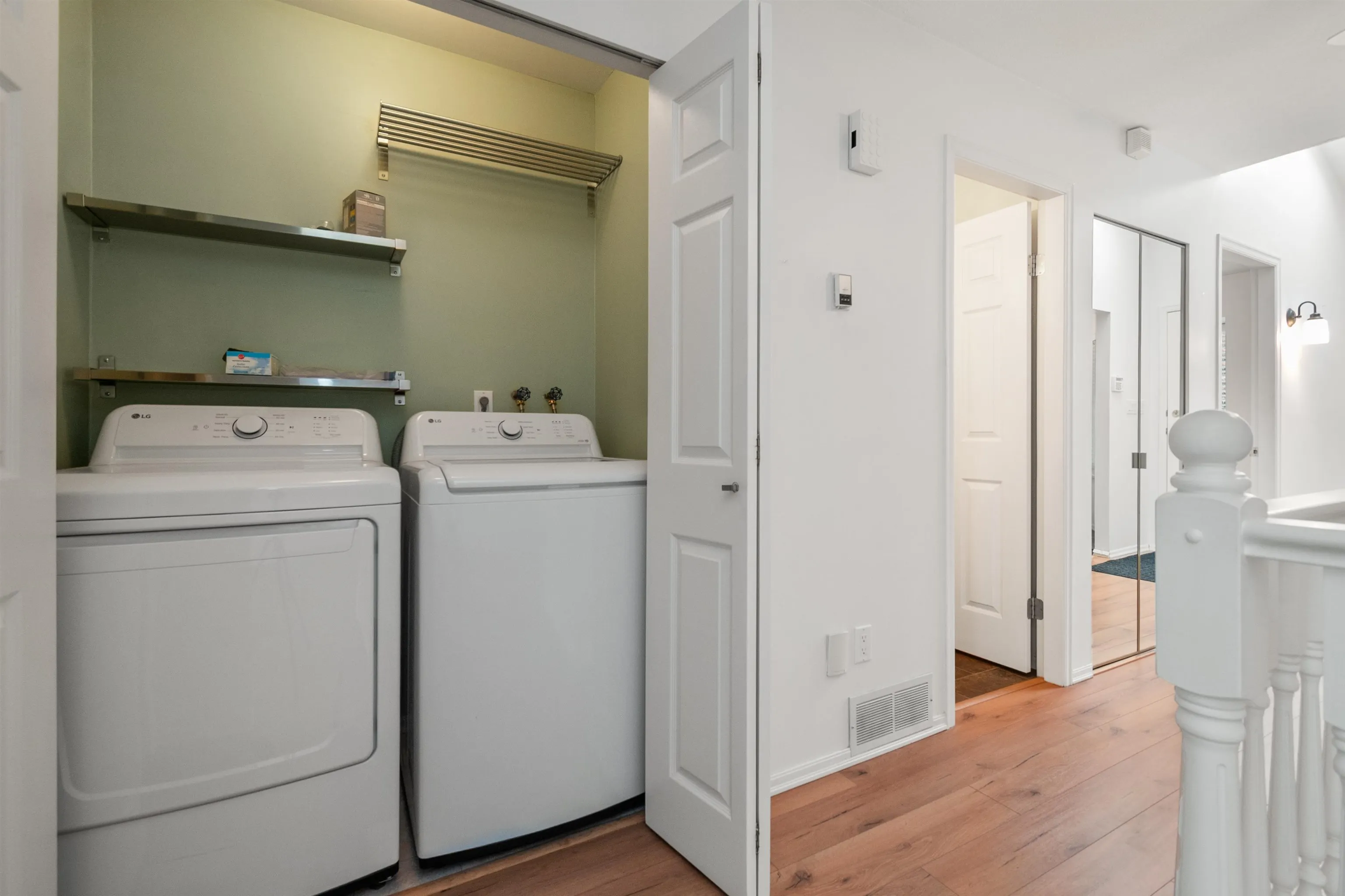 2989 Trafalgar Street #28