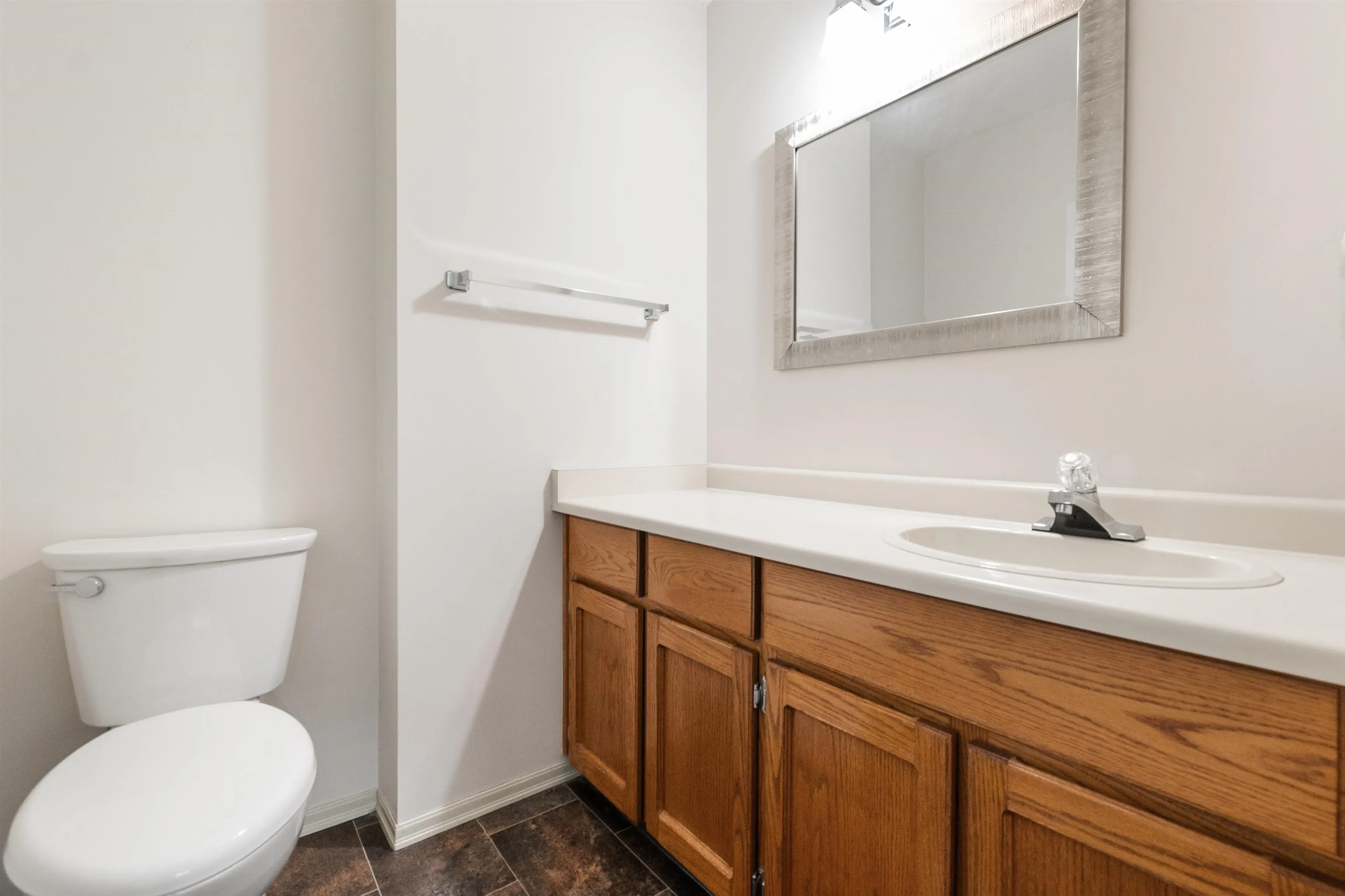 2989 Trafalgar Street #28