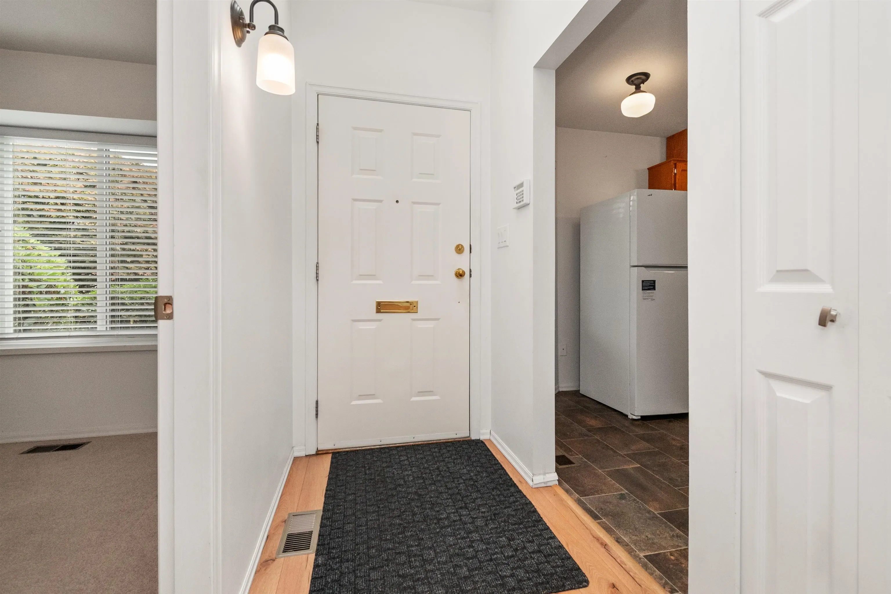 2989 Trafalgar Street #28