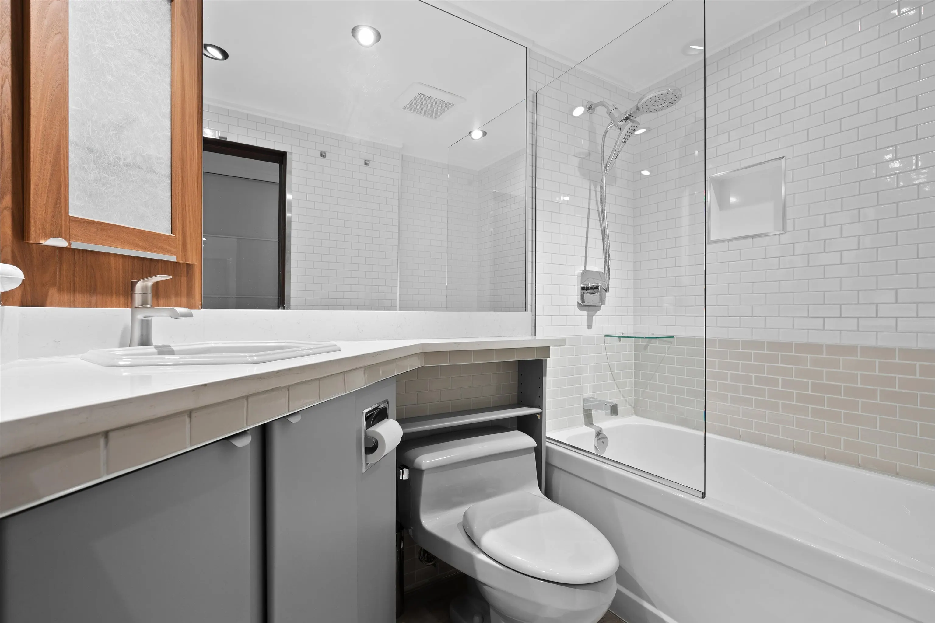 2450 Cornwall Avenue #210