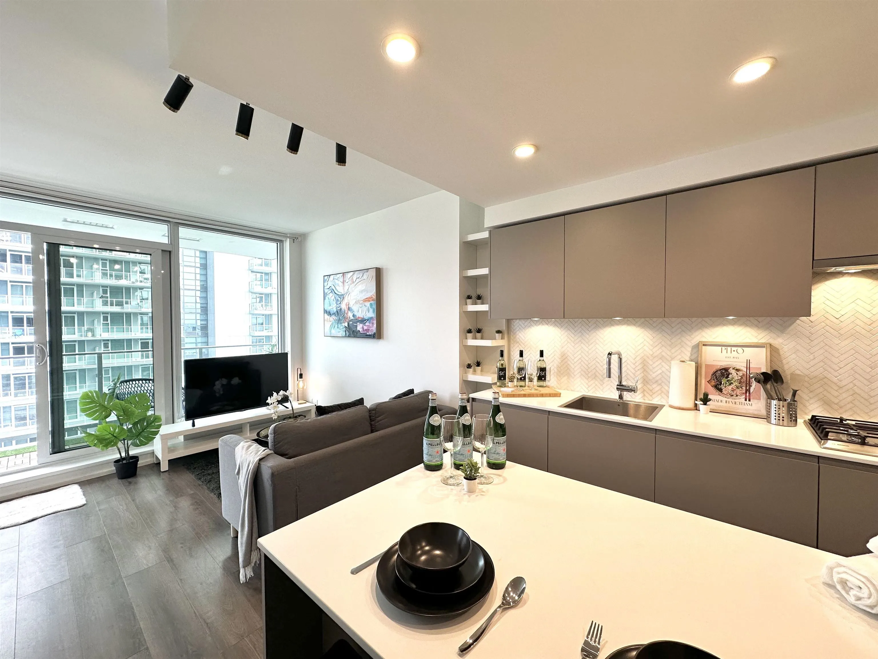 3833 Evergreen Place #2511