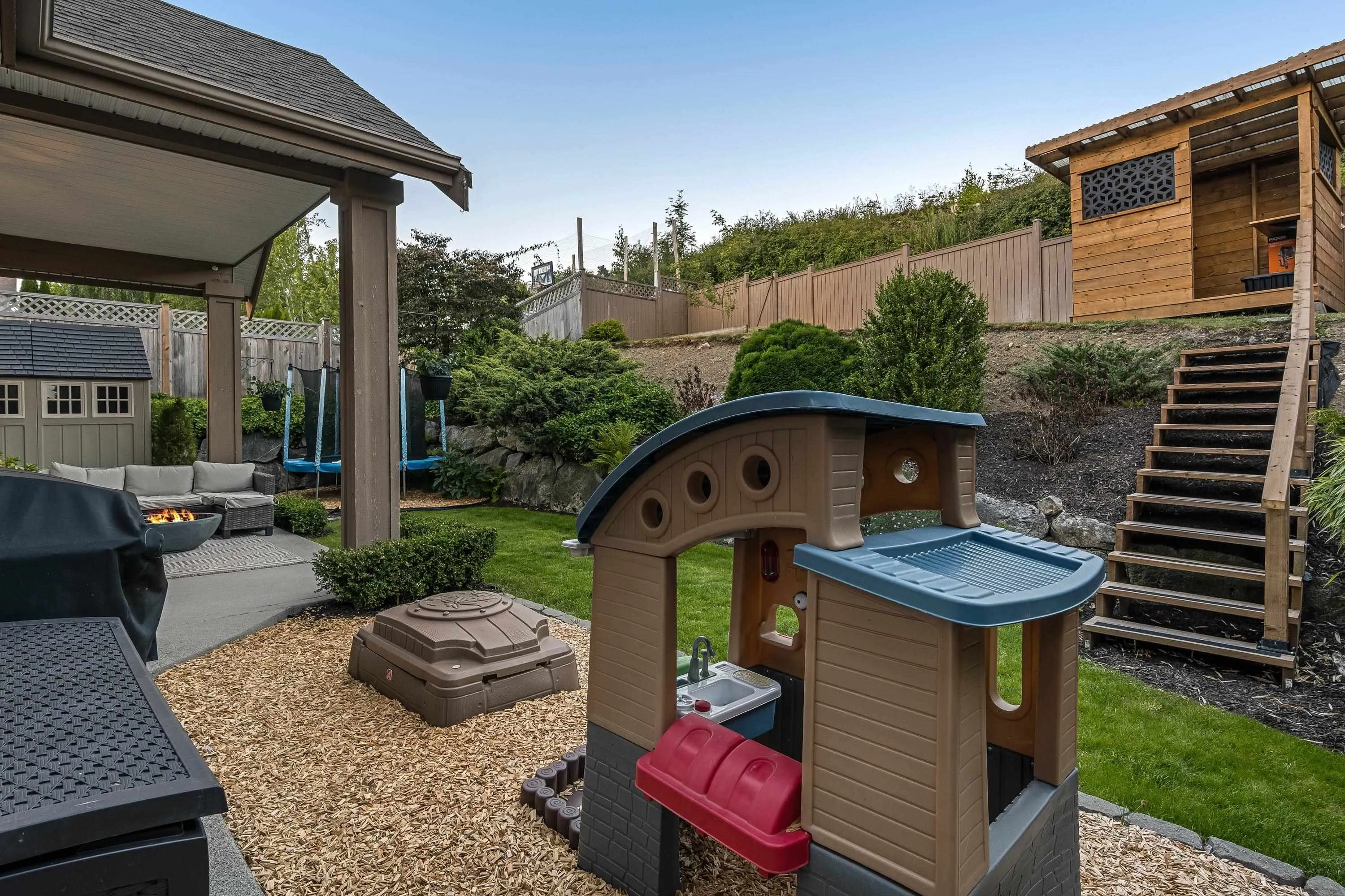 3382 Applewood Drive