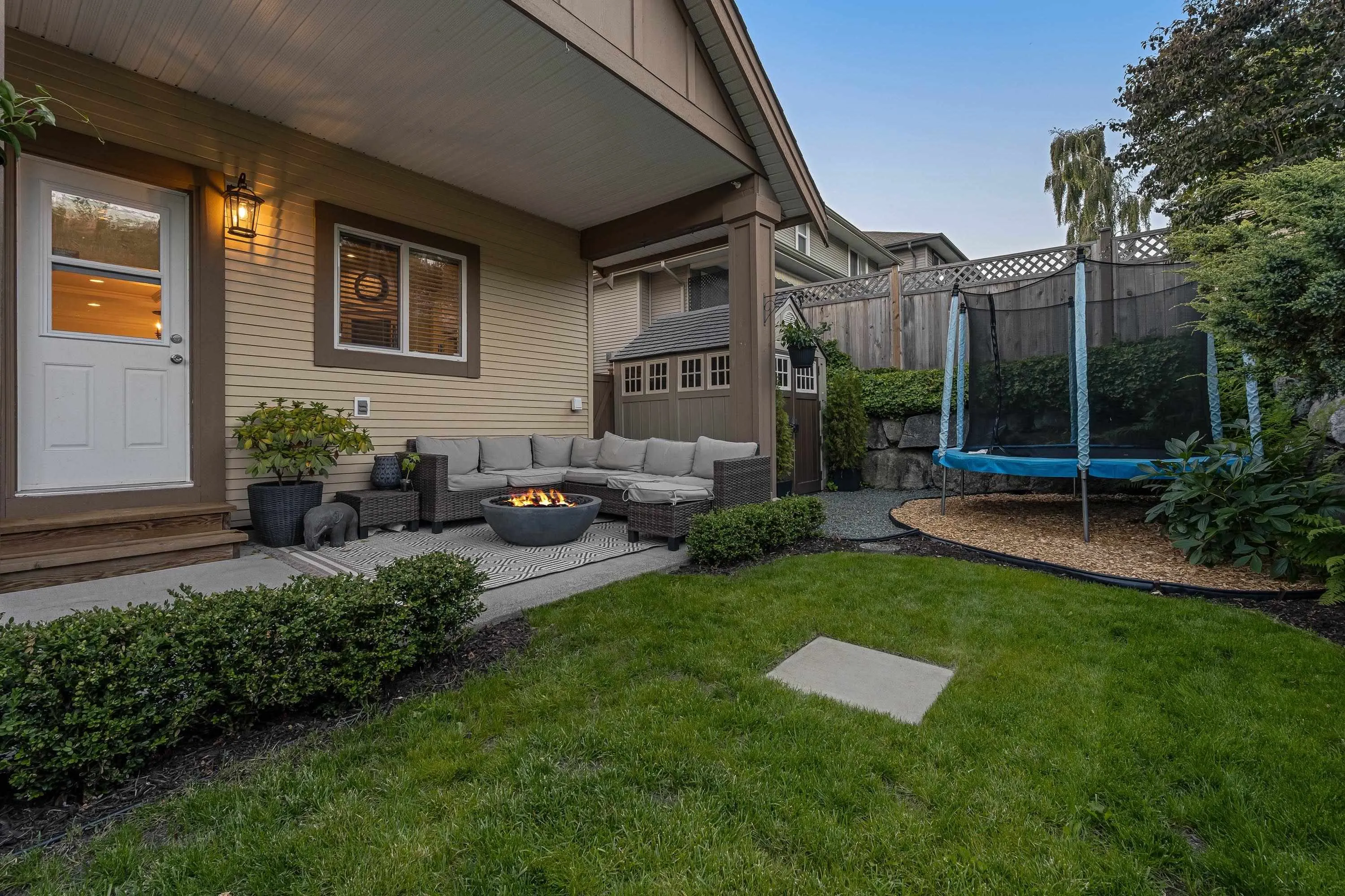 3382 Applewood Drive