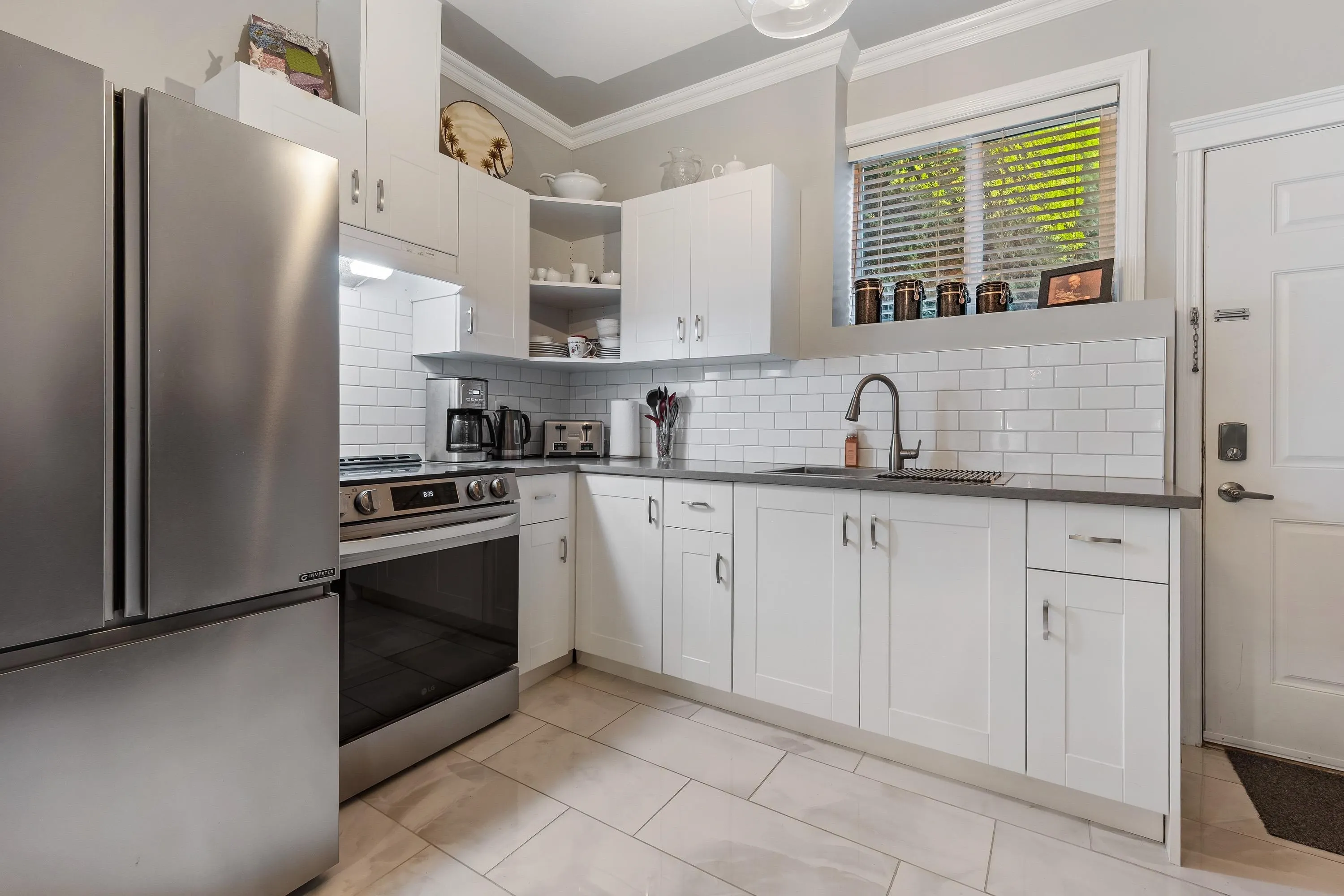 3382 Applewood Drive