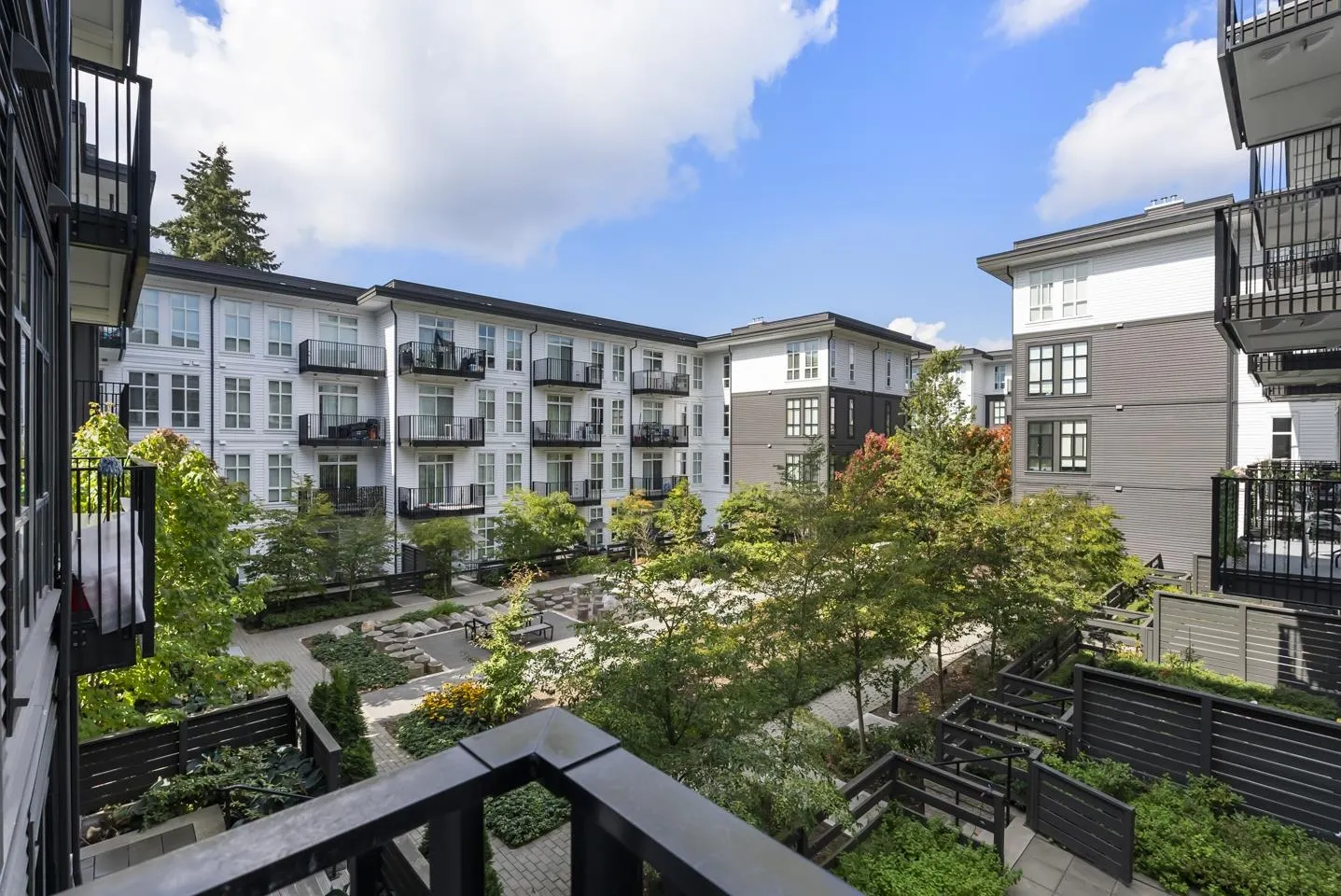 13933 105 Boulevard #216