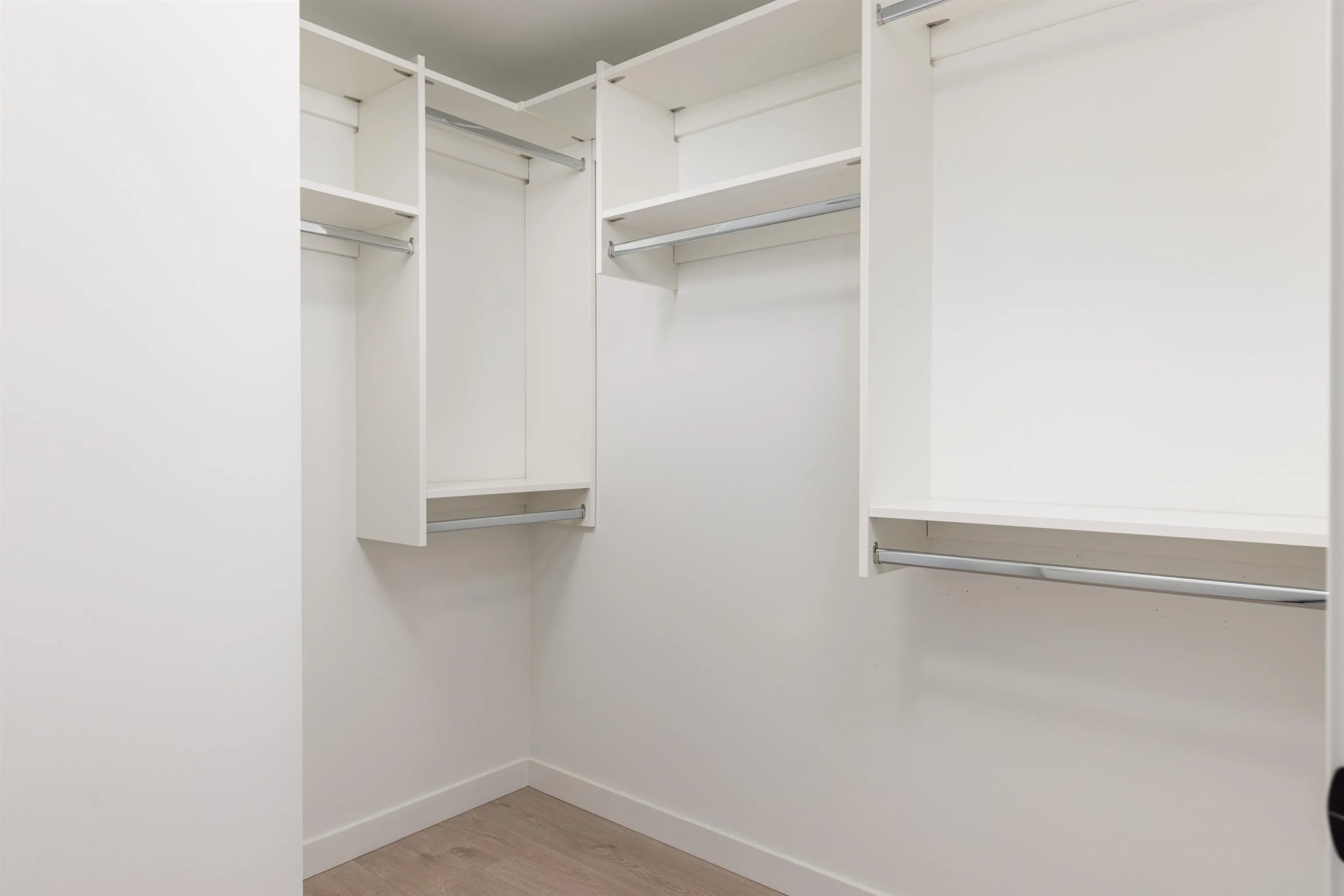 2520 Guelph Street #213