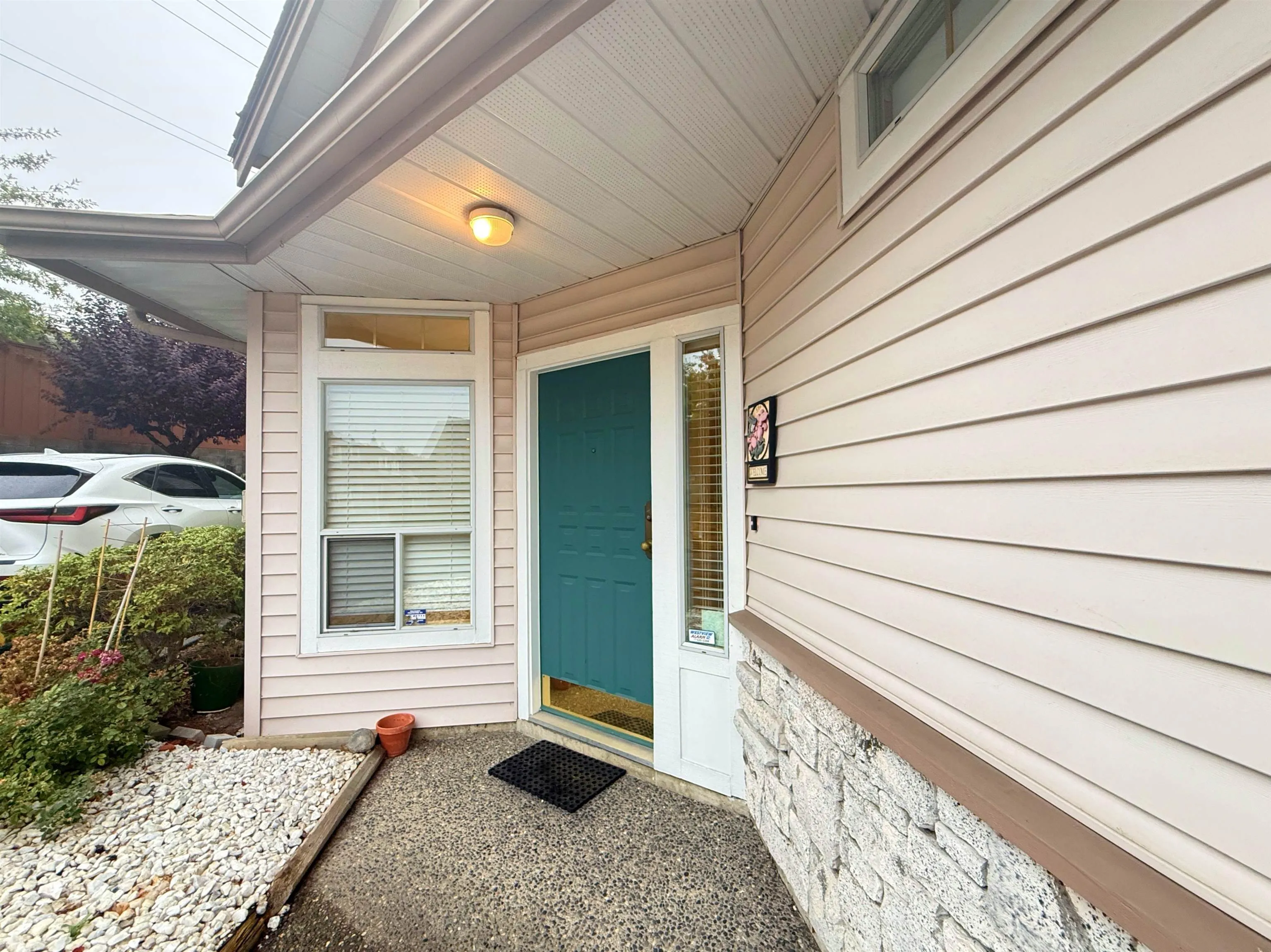 16325 82 Avenue #17