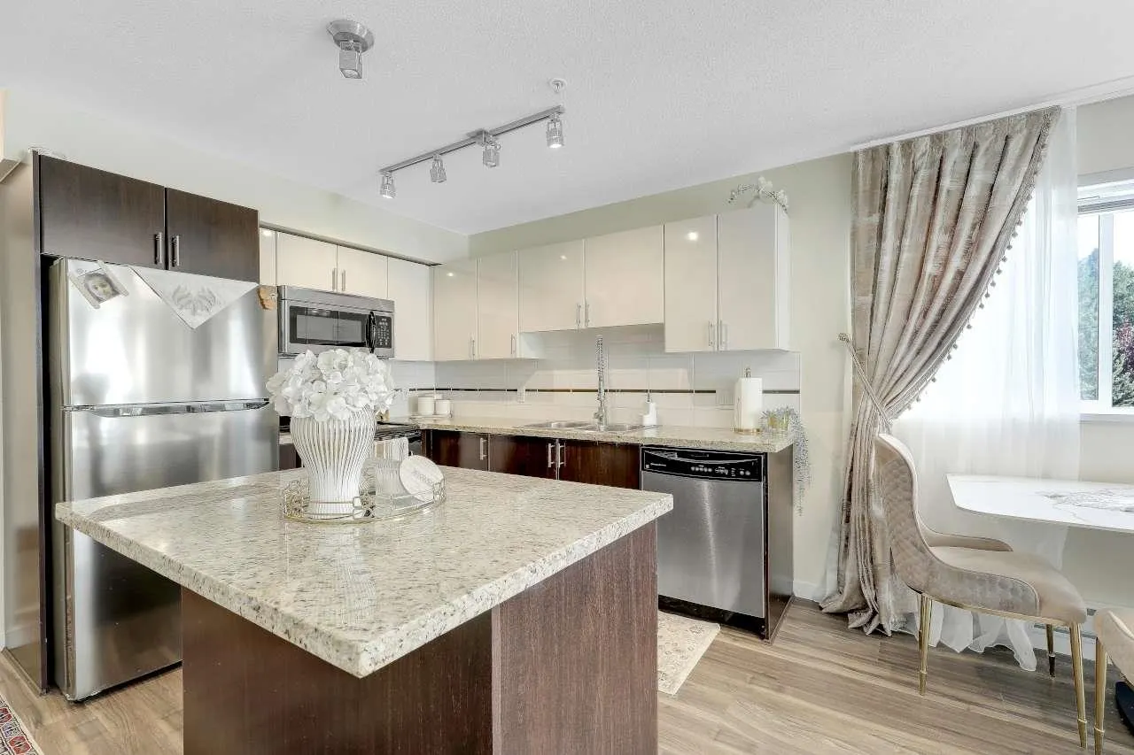14960 102a Avenue #205