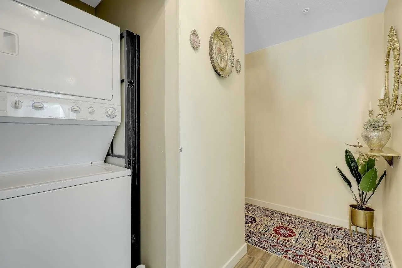 14960 102a Avenue #205