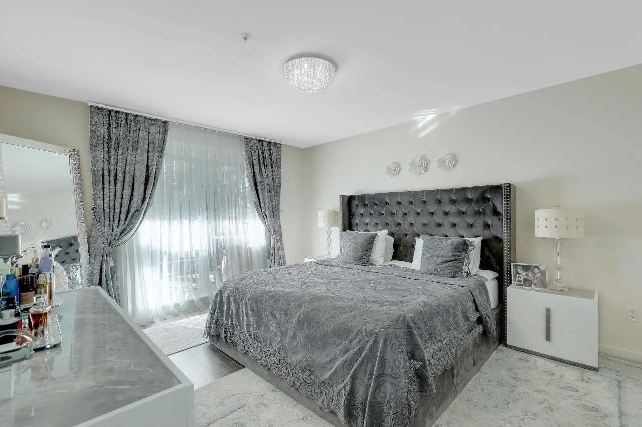 14960 102a Avenue #205