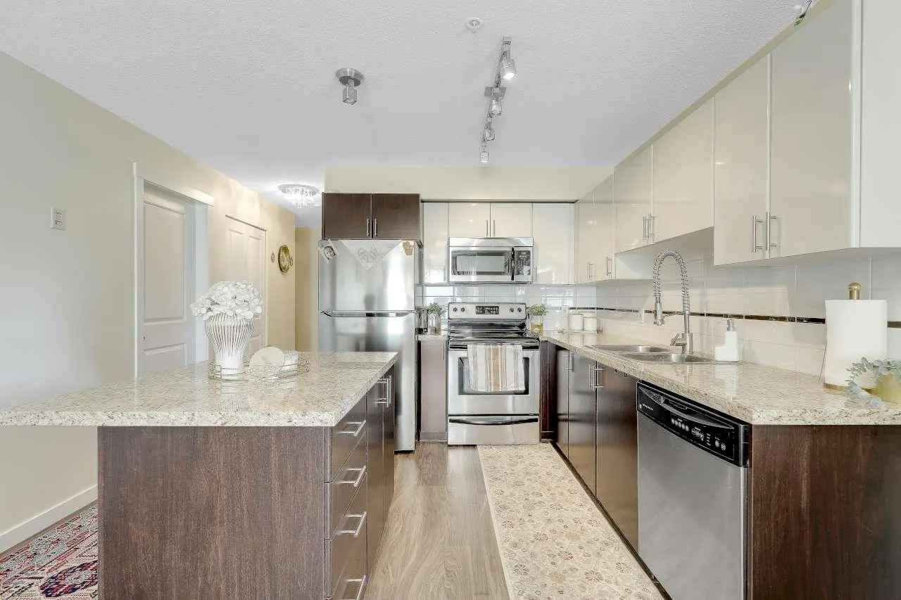 14960 102a Avenue #205