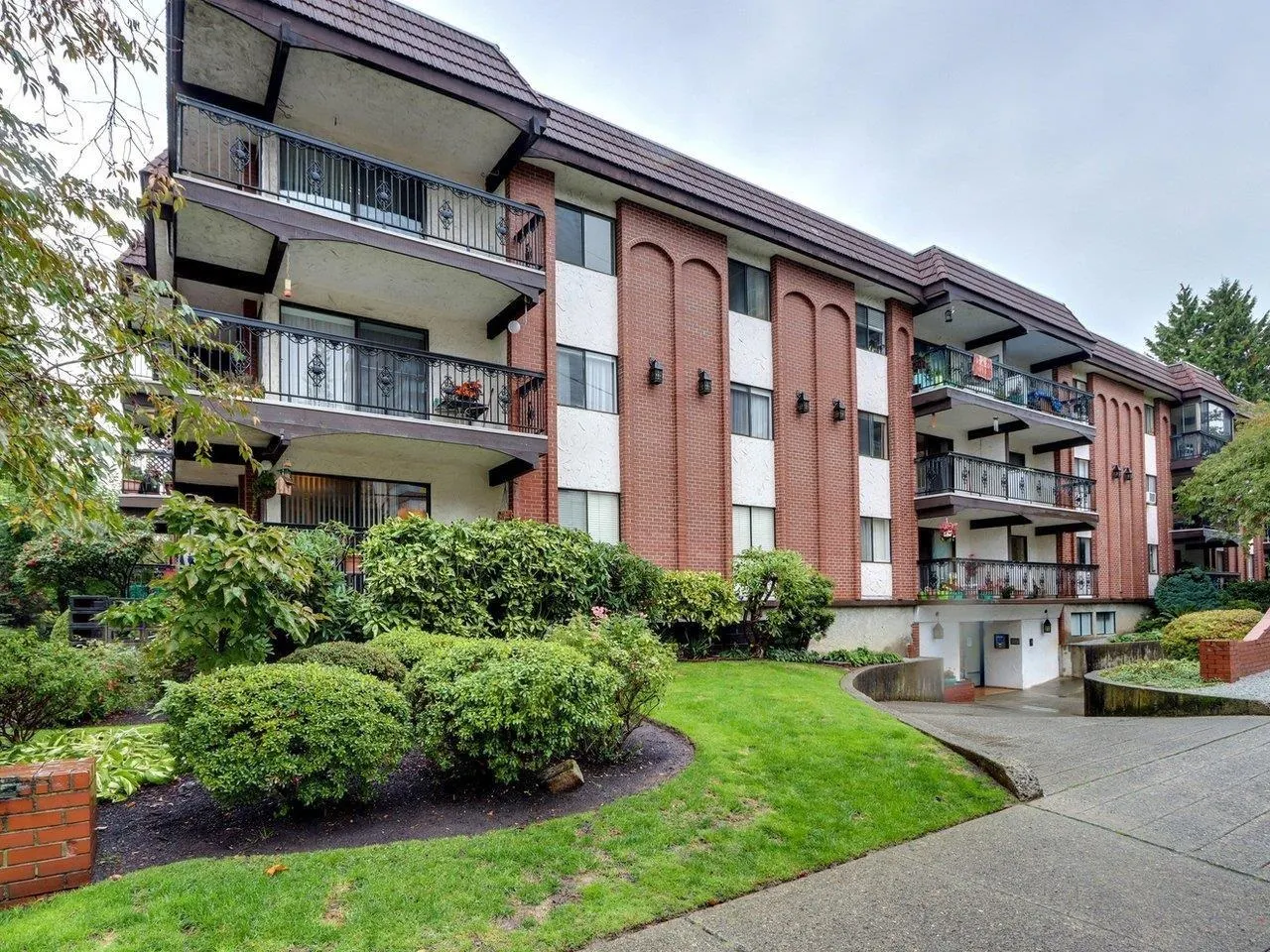 707 Hamilton Street #201