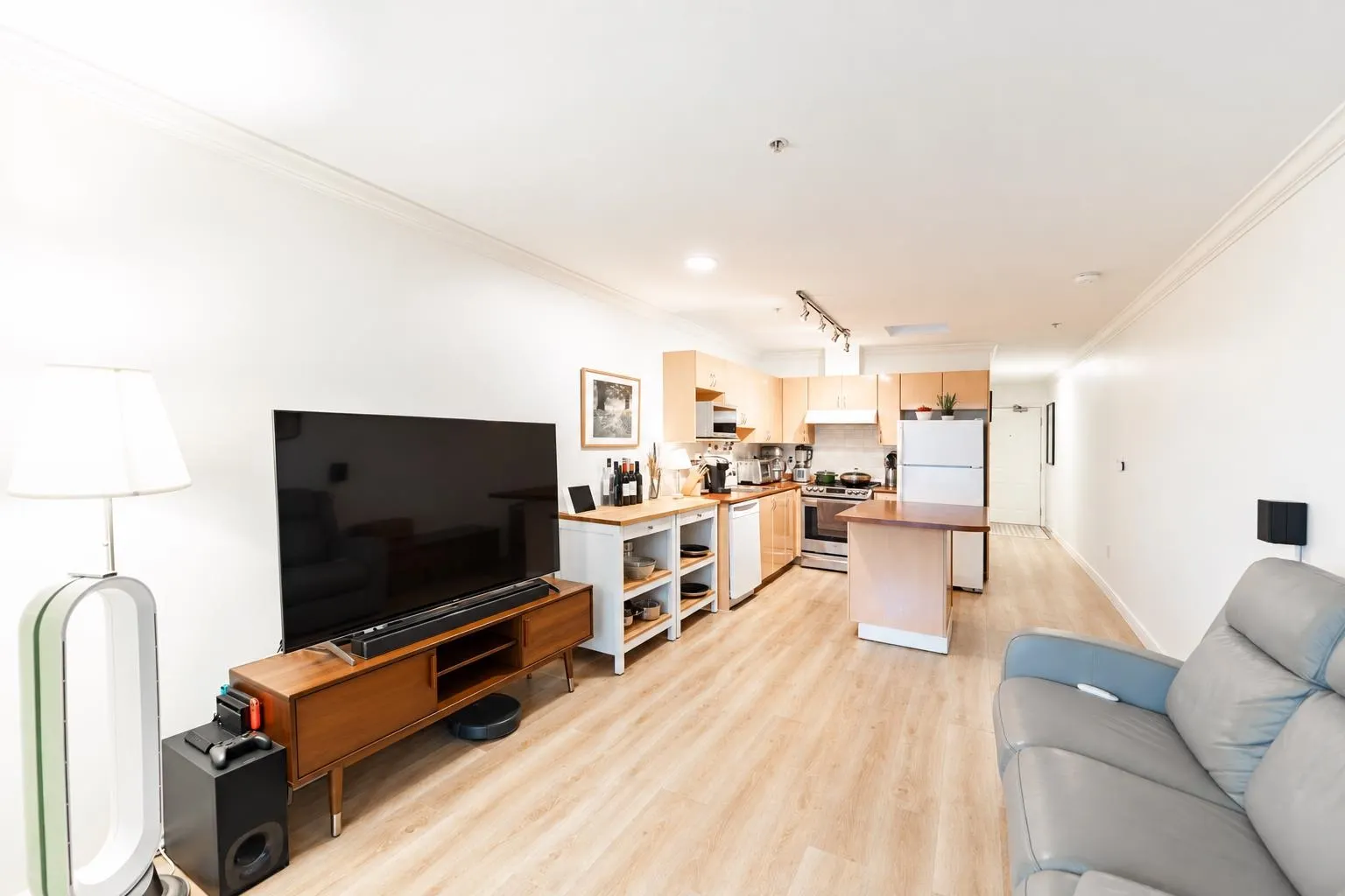 5629 Dunbar Street #406