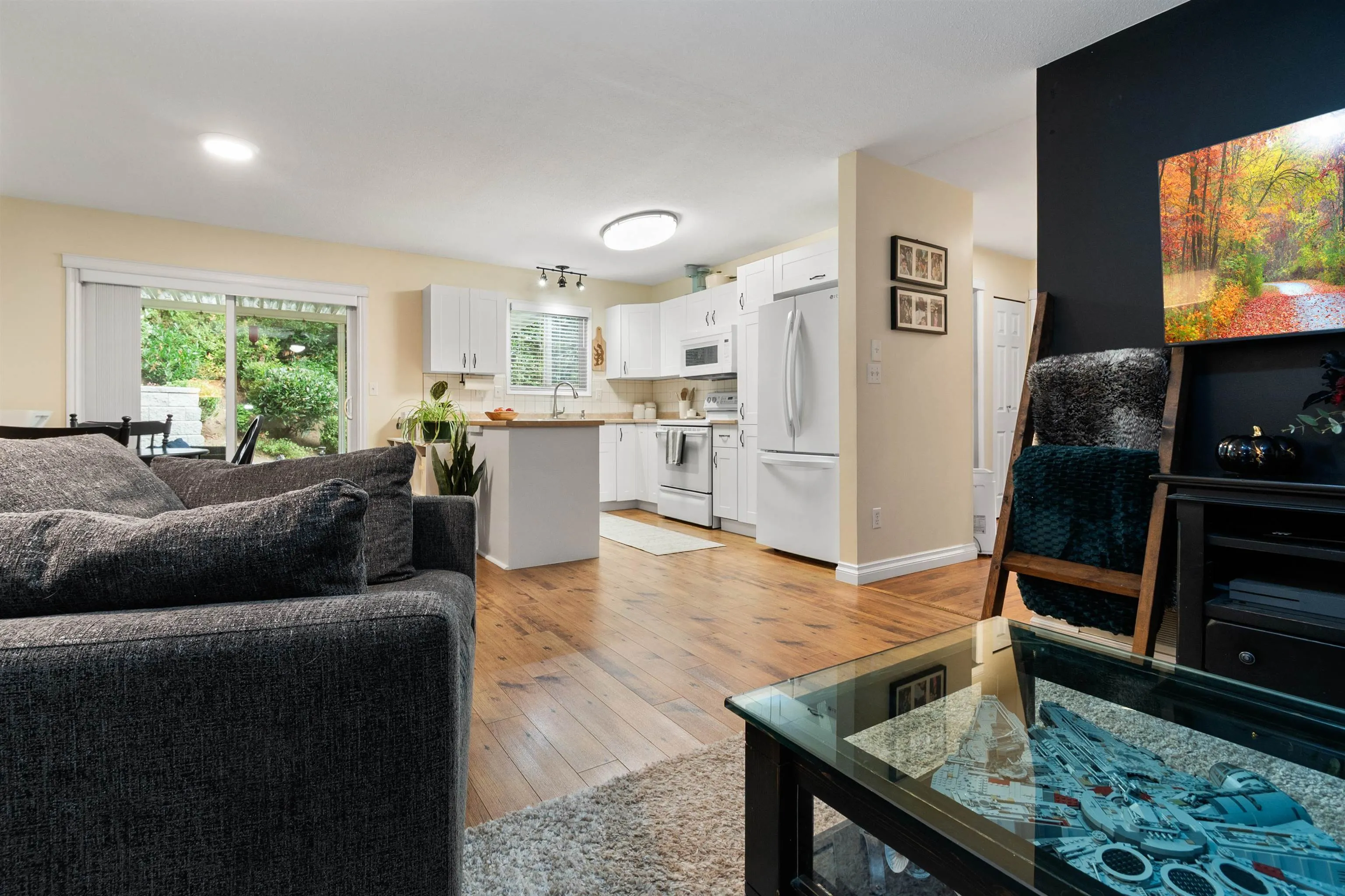 3350 Elmwood Drive #20