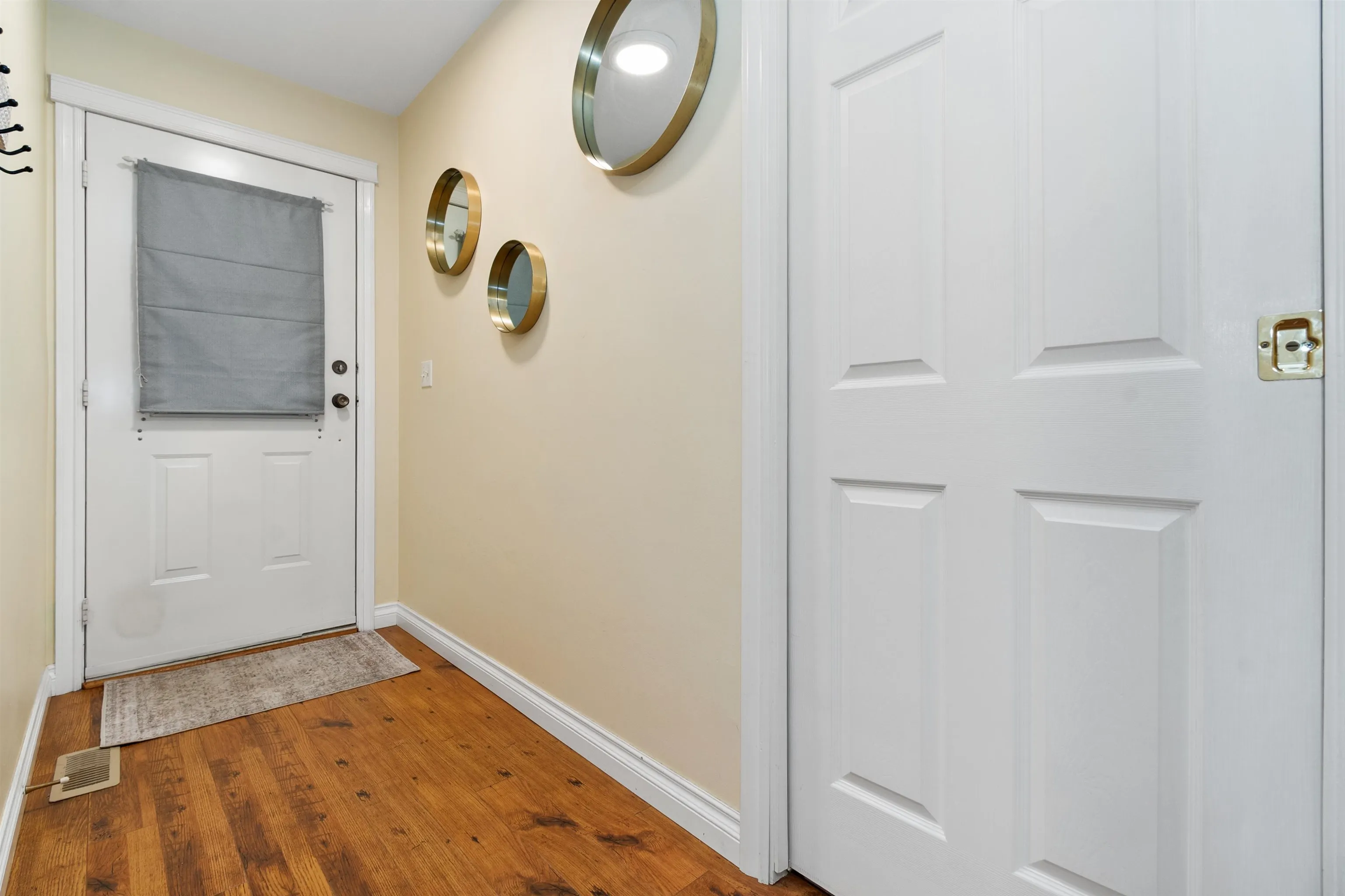 3350 Elmwood Drive #20