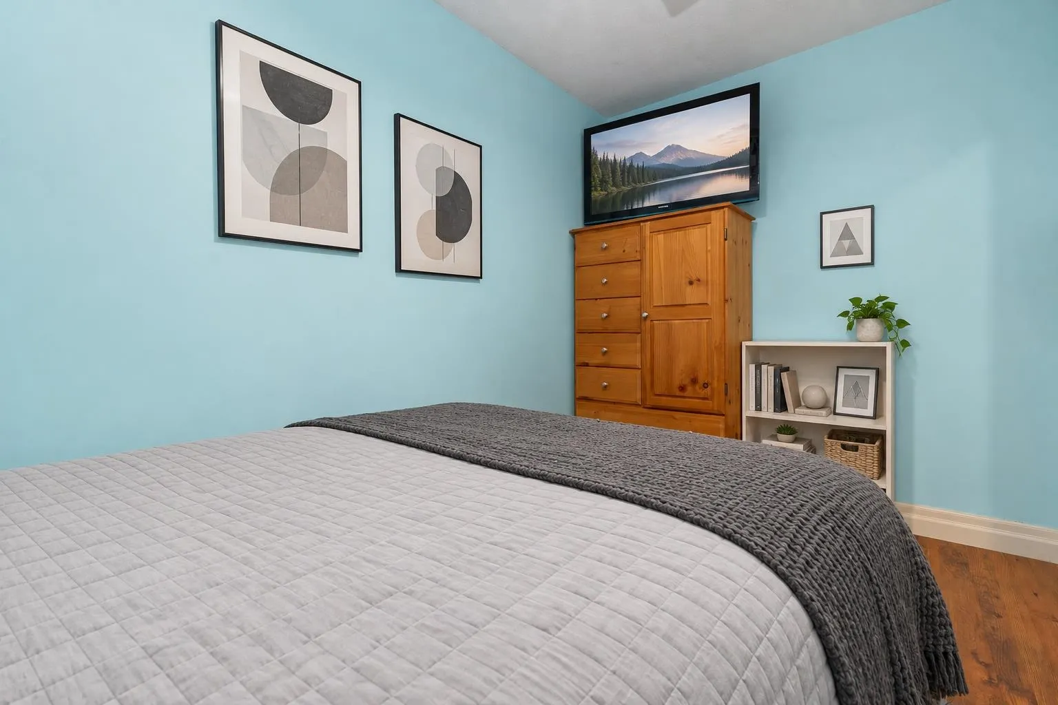 3350 Elmwood Drive #20