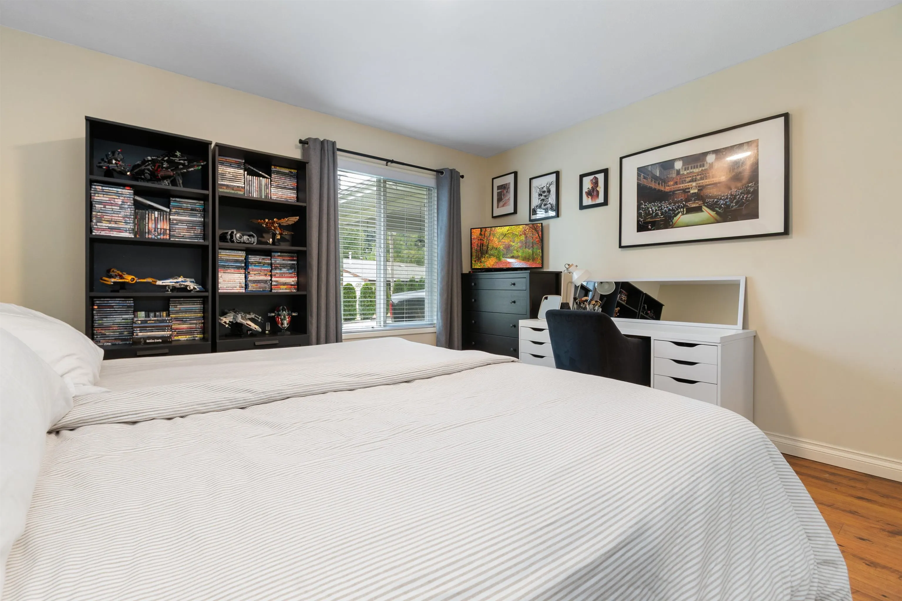 3350 Elmwood Drive #20