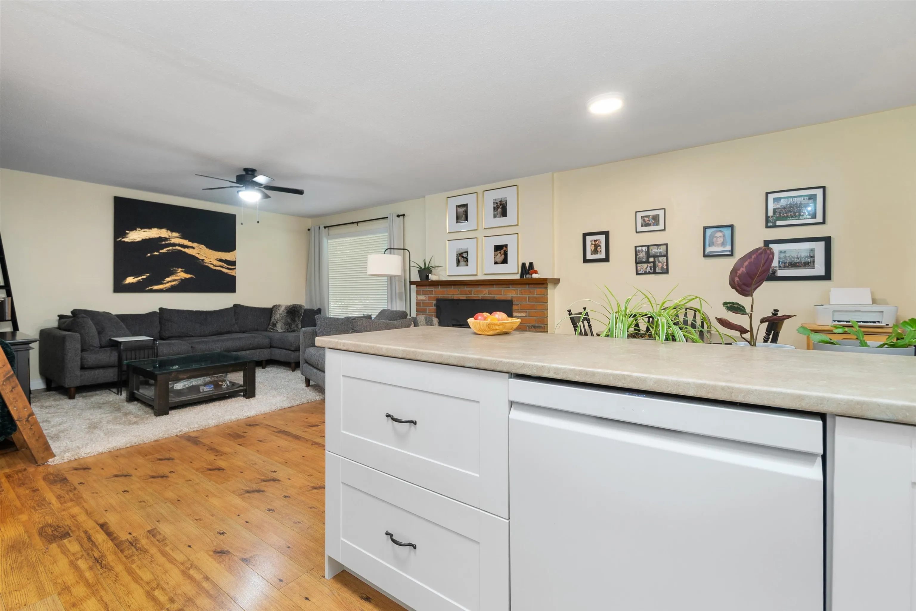 3350 Elmwood Drive #20