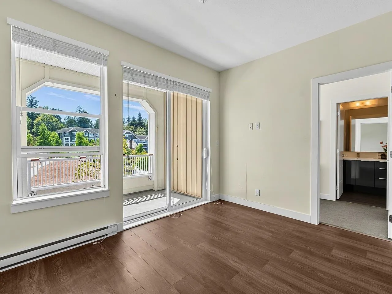 16398 64 Avenue #202