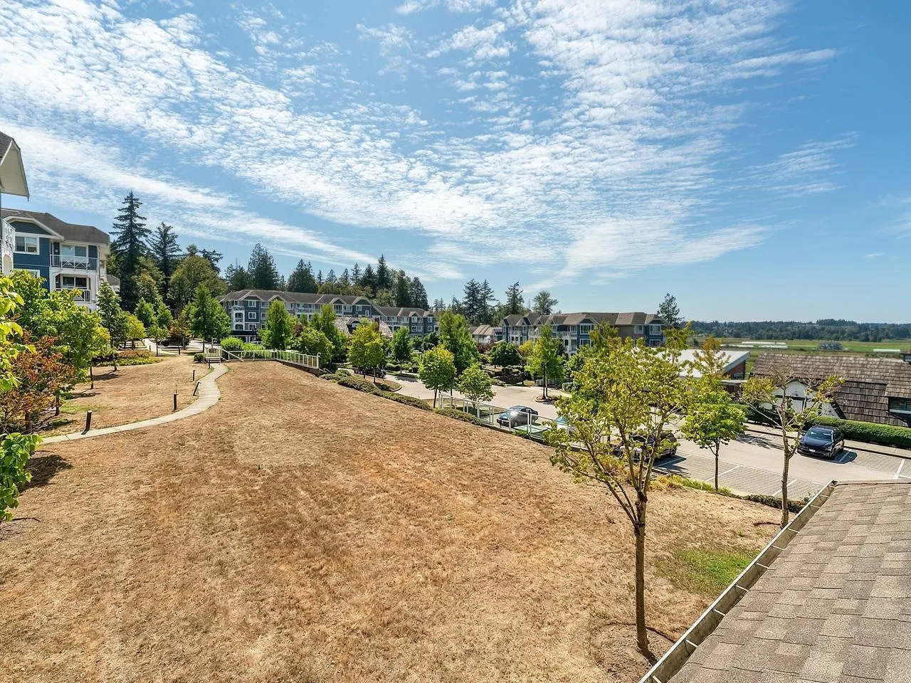 16398 64 Avenue #202