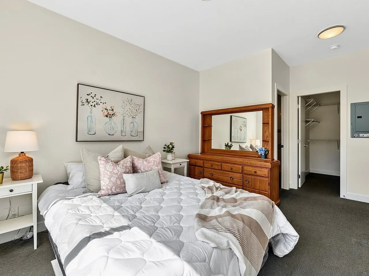 16398 64 Avenue #202