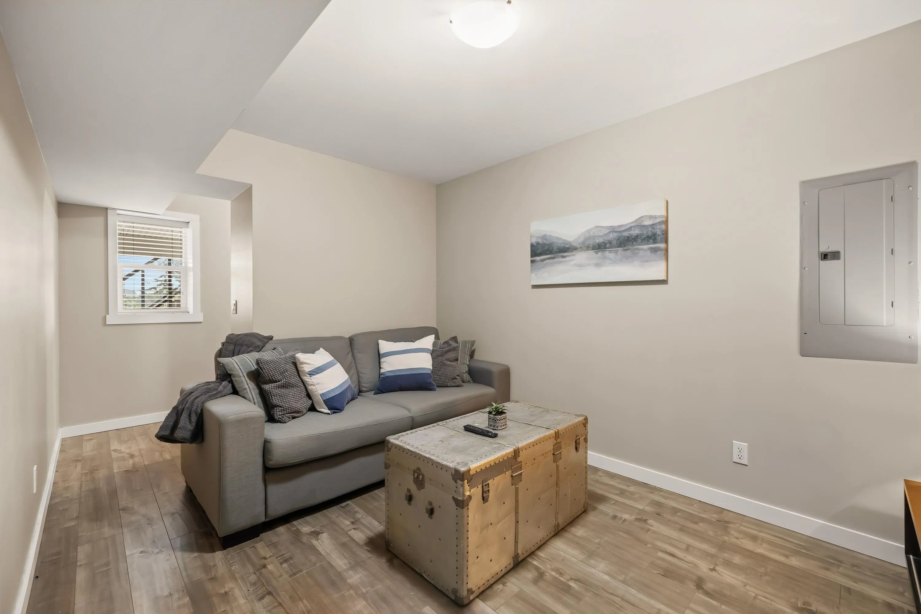 1712 Nanaimo Street