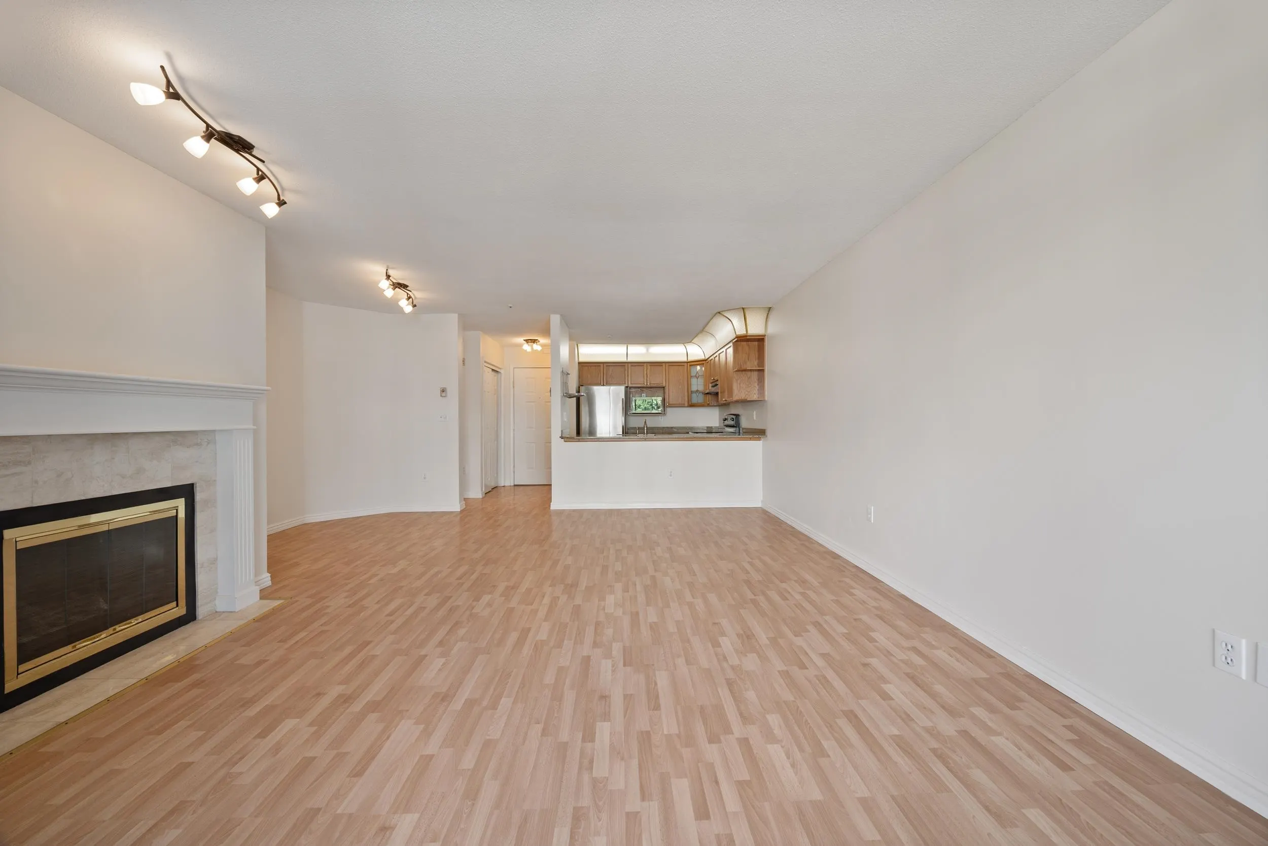 48 Richmond Street #306