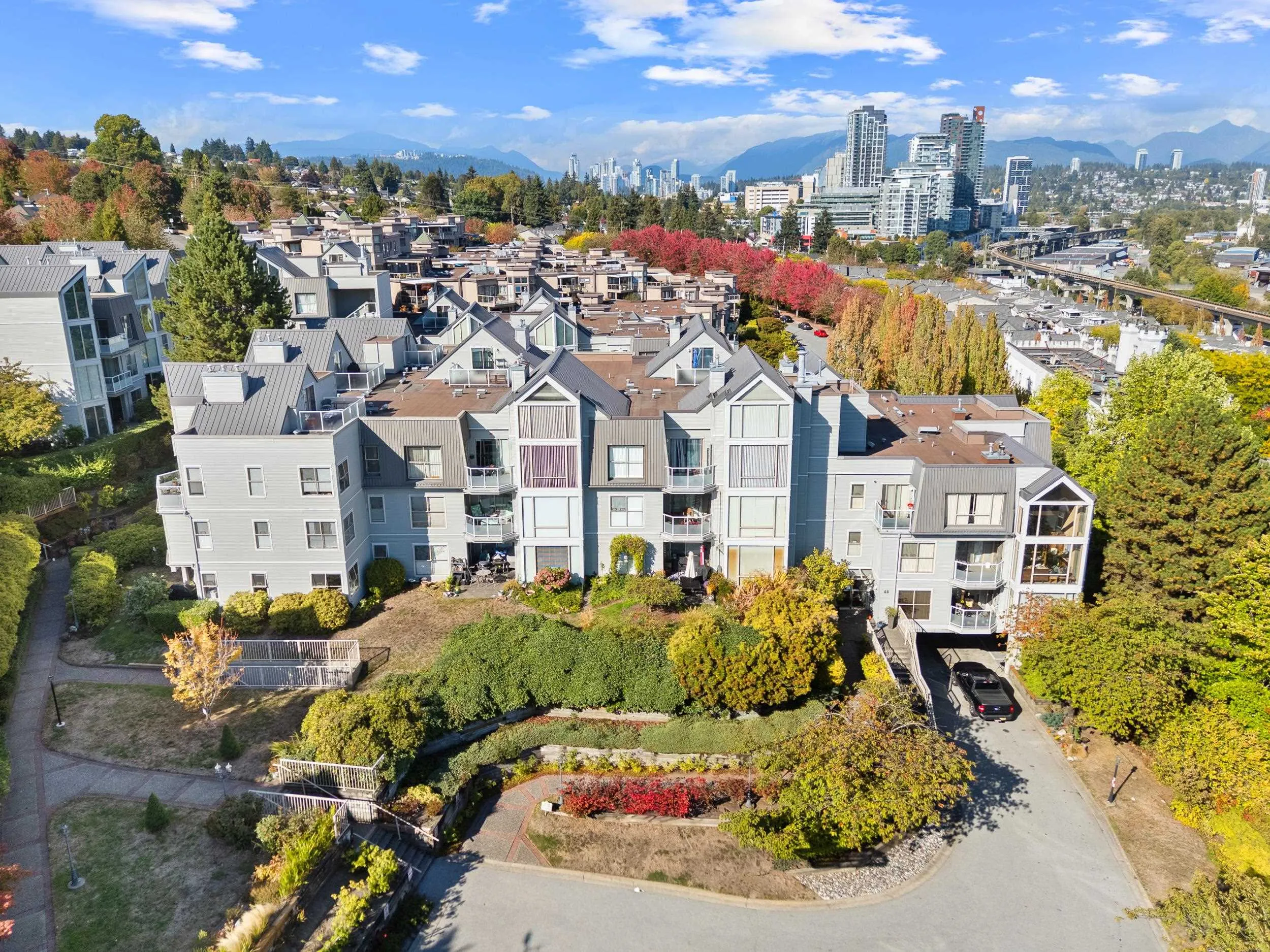 48 Richmond Street #306