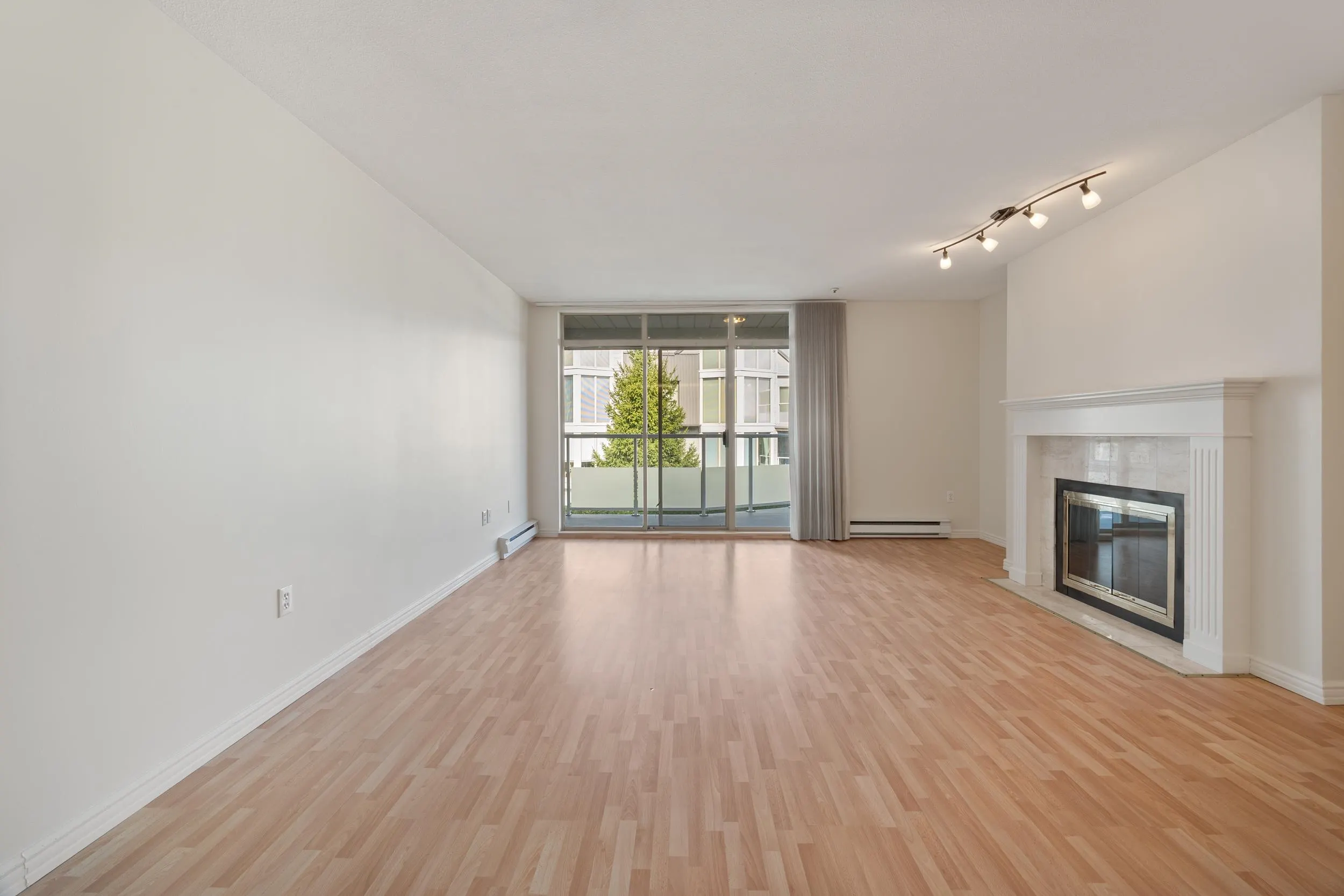 48 Richmond Street #306