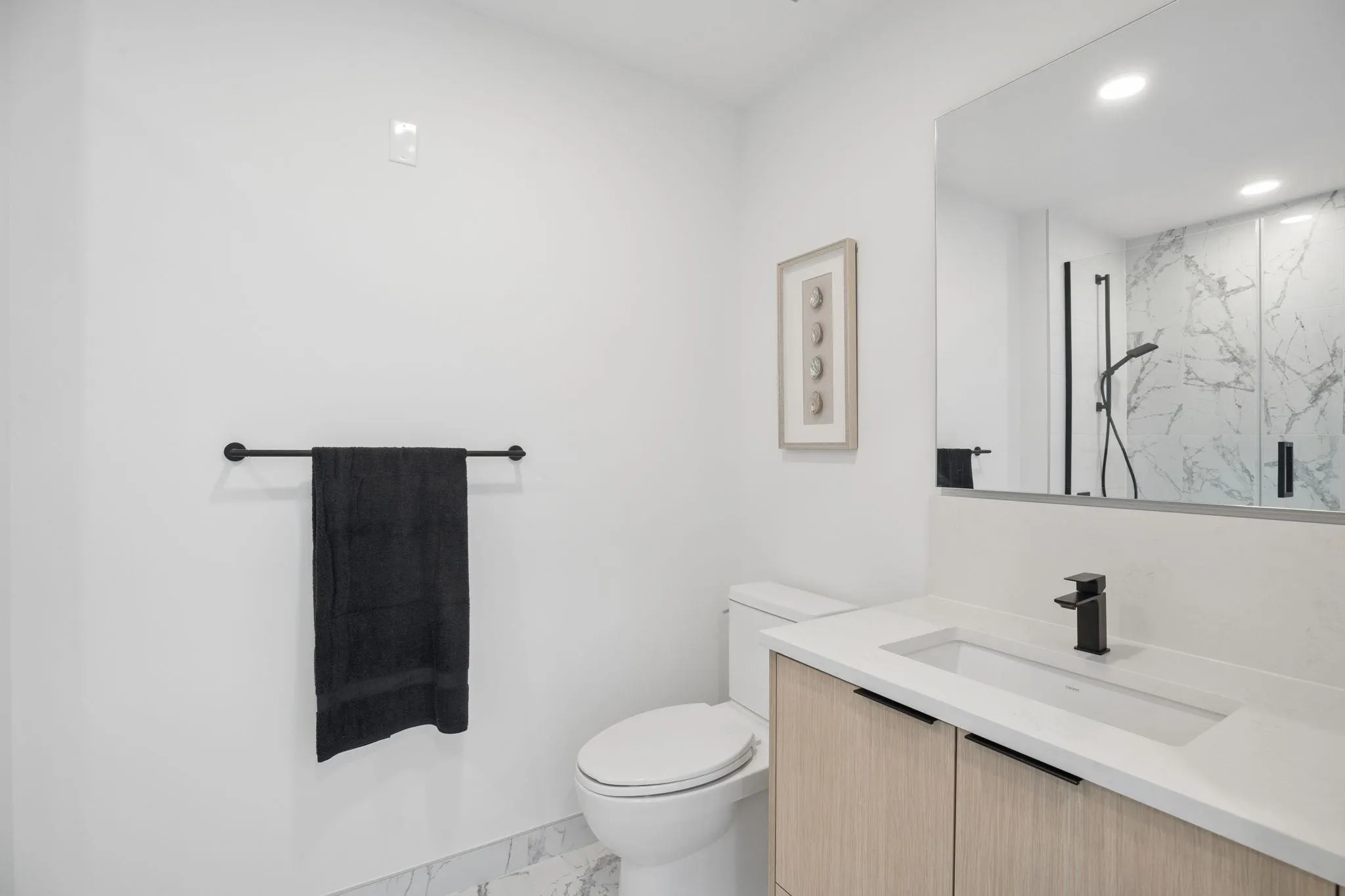 422 E 3rd Street #321