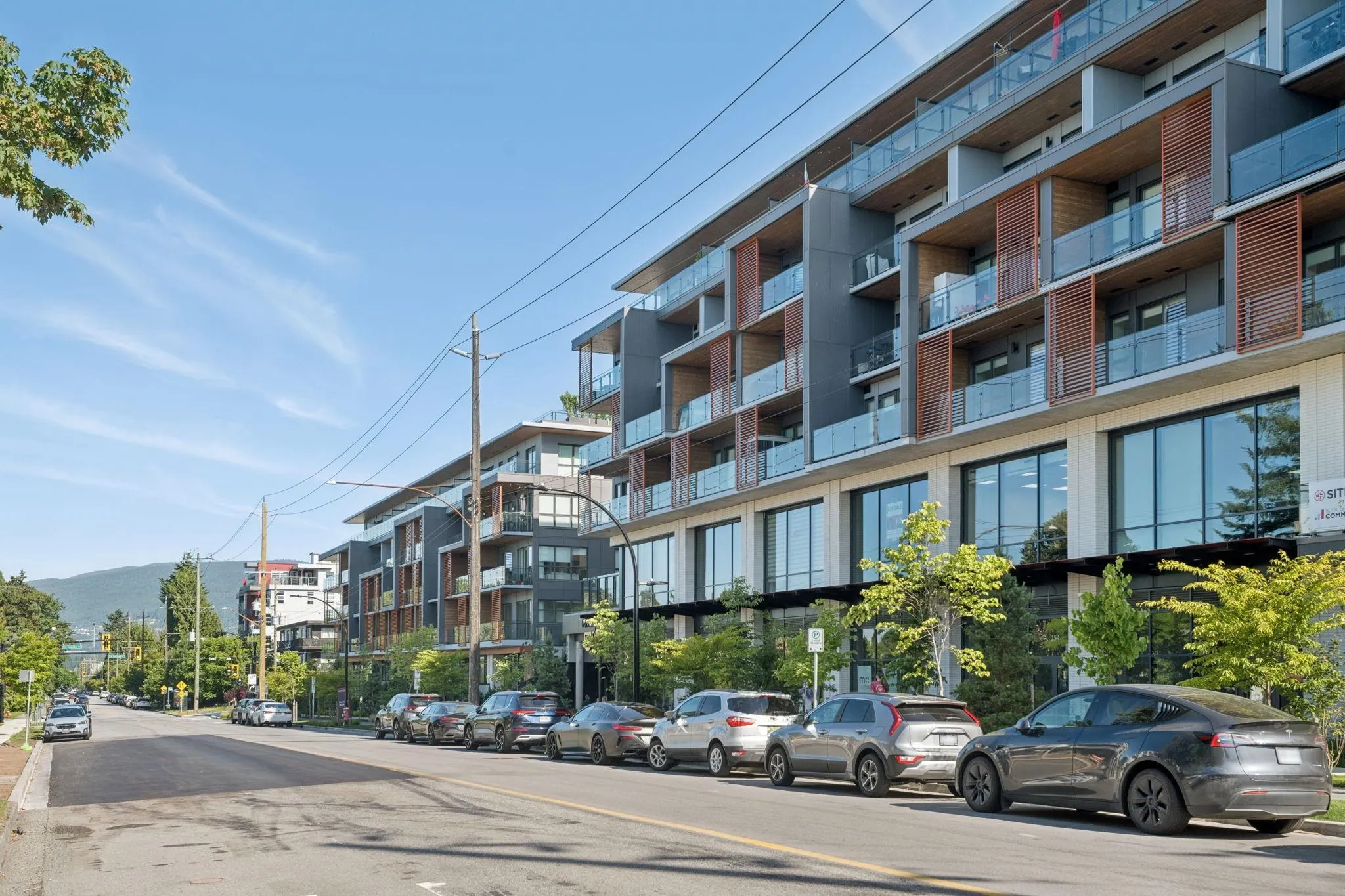 422 E 3rd Street #321