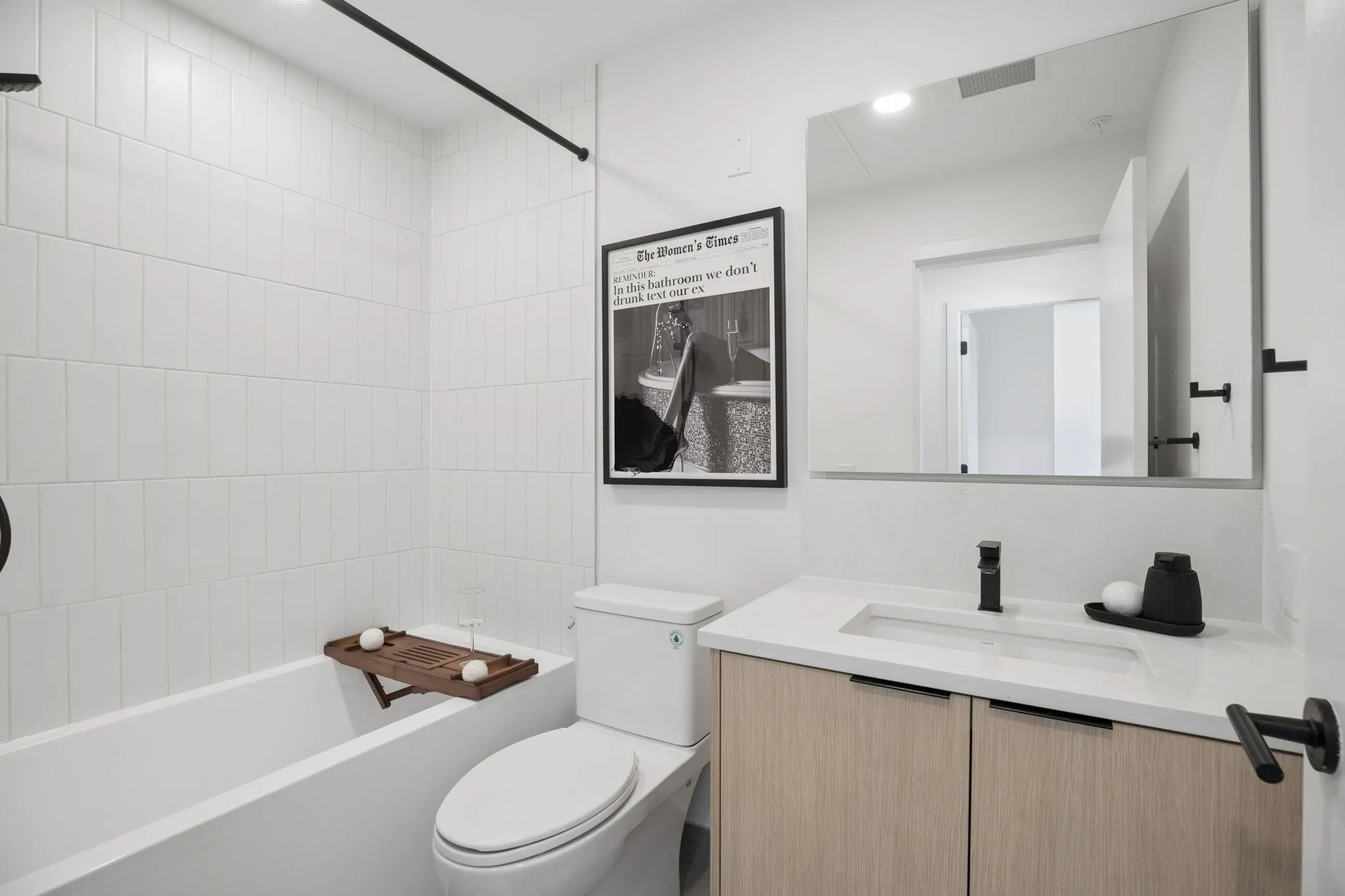 422 E 3rd Street #321