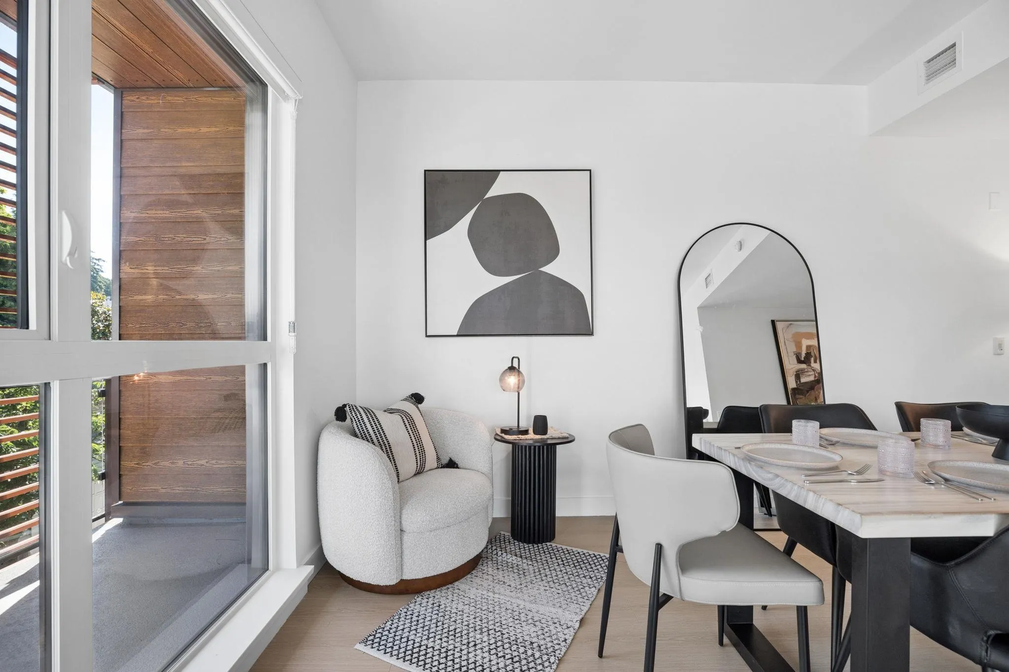 422 E 3rd Street #321