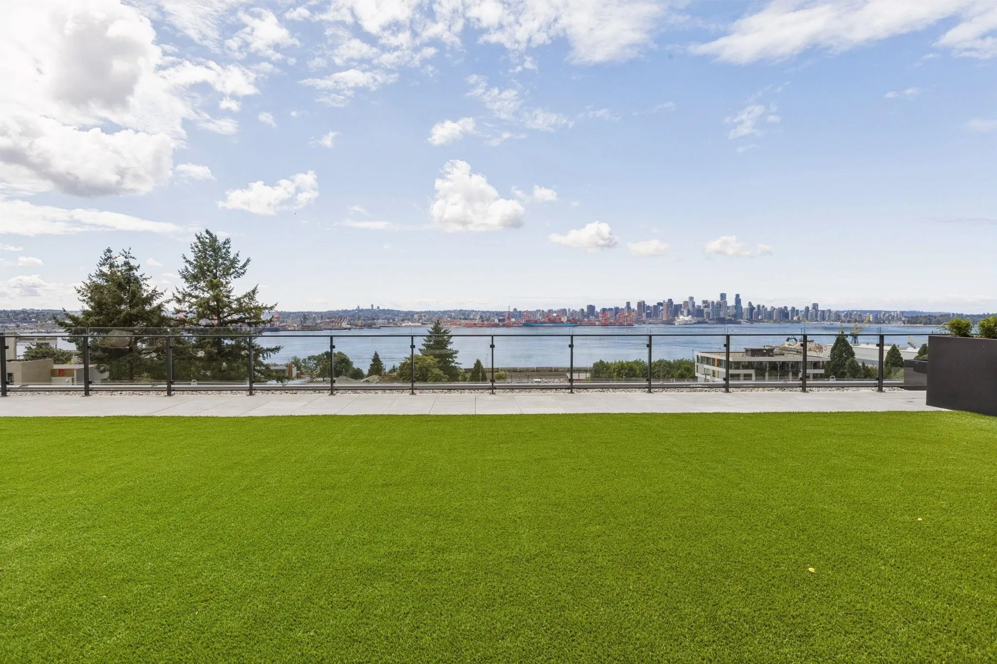 422 E 3rd Street #321