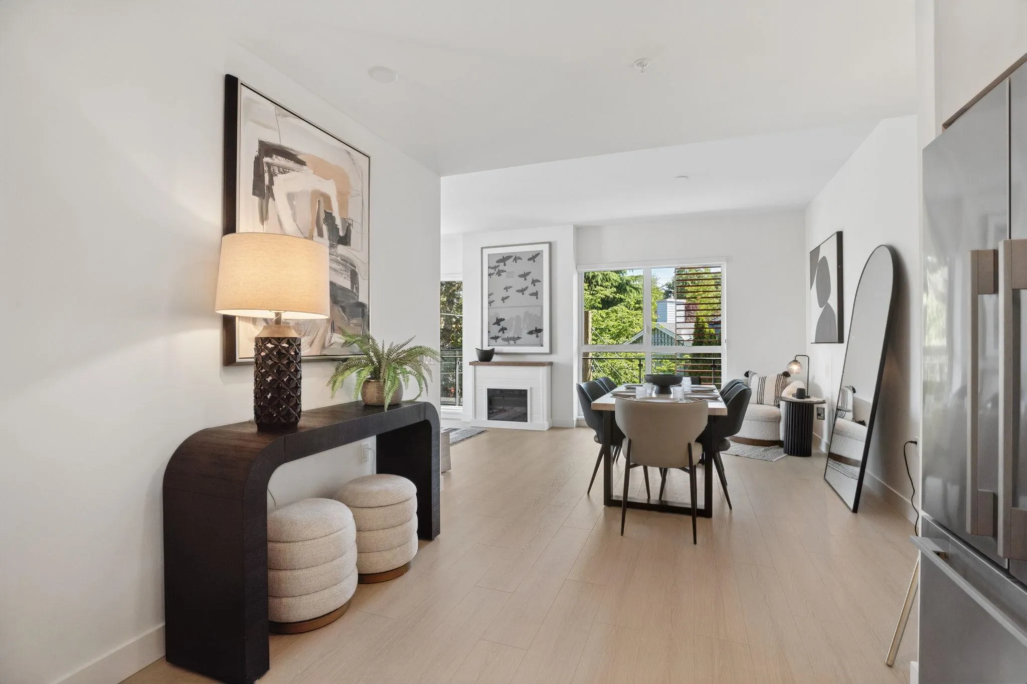 422 E 3rd Street #321