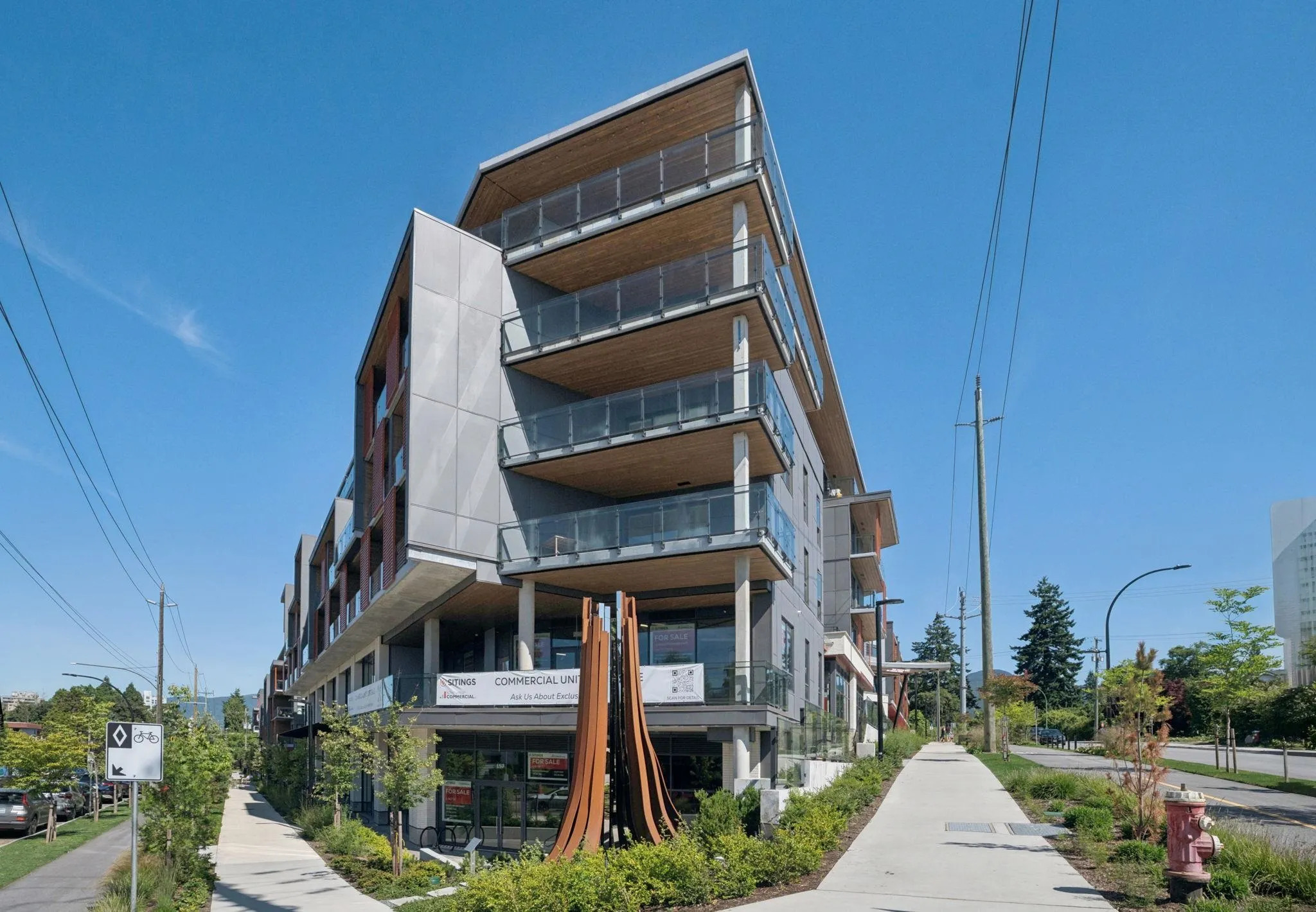 422 E 3rd Street #321
