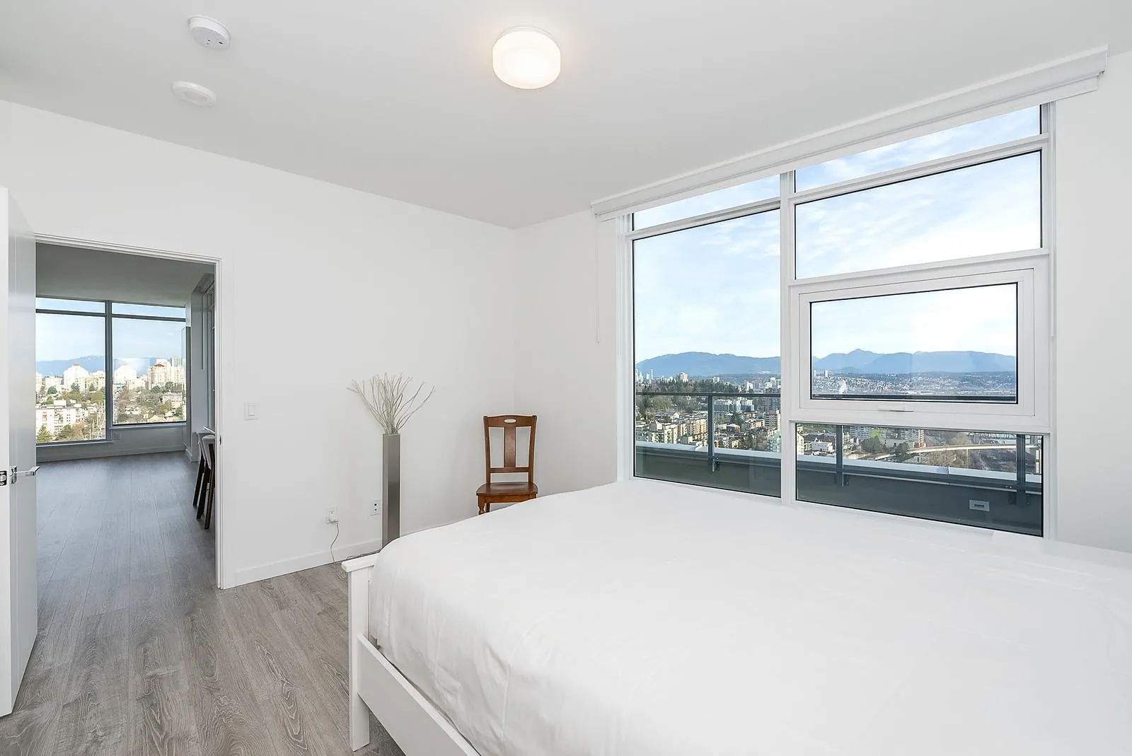 660 Quayside Drive #3602