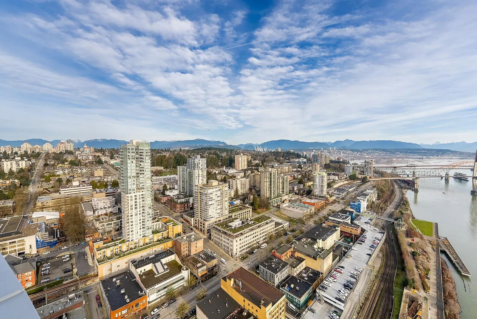 660 Quayside Drive #3602