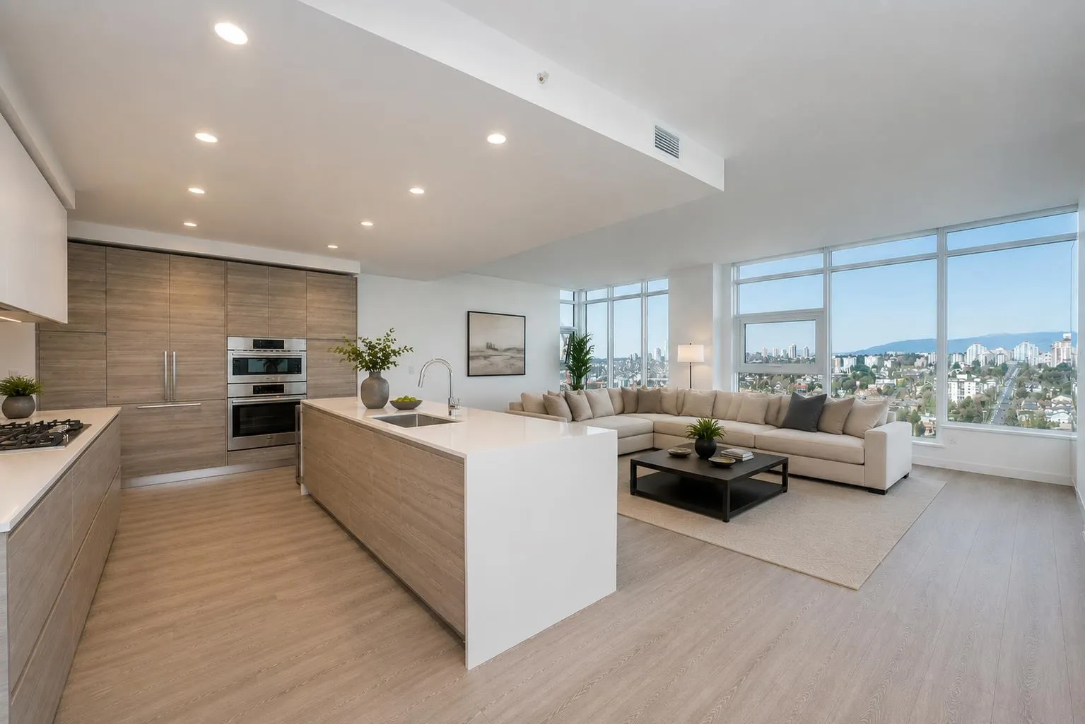 660 Quayside Drive #3602