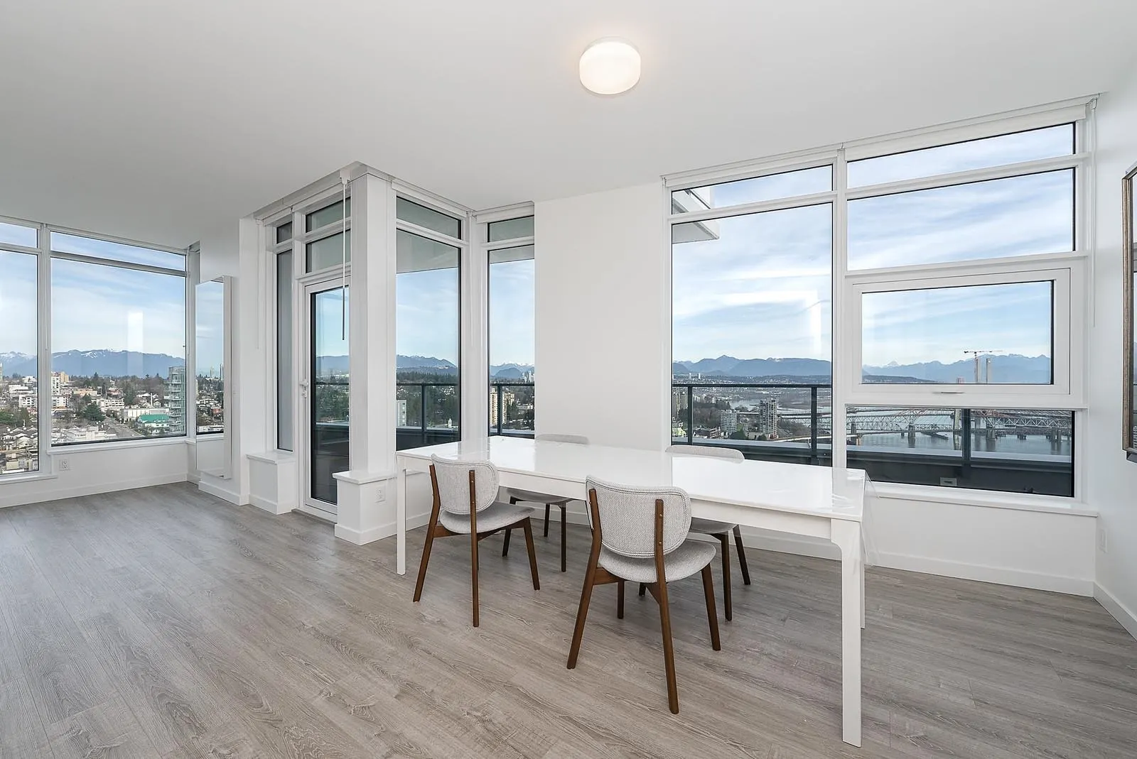 660 Quayside Drive #3602