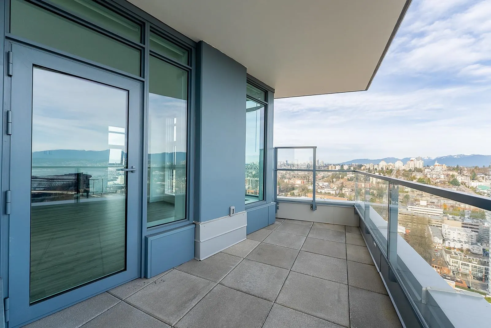 660 Quayside Drive #3602