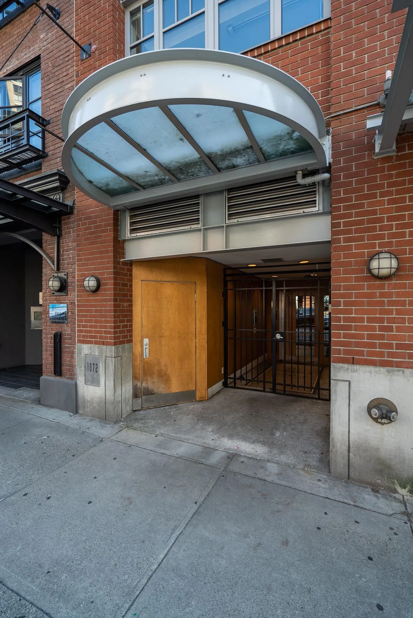 1072 Hamilton Street #402