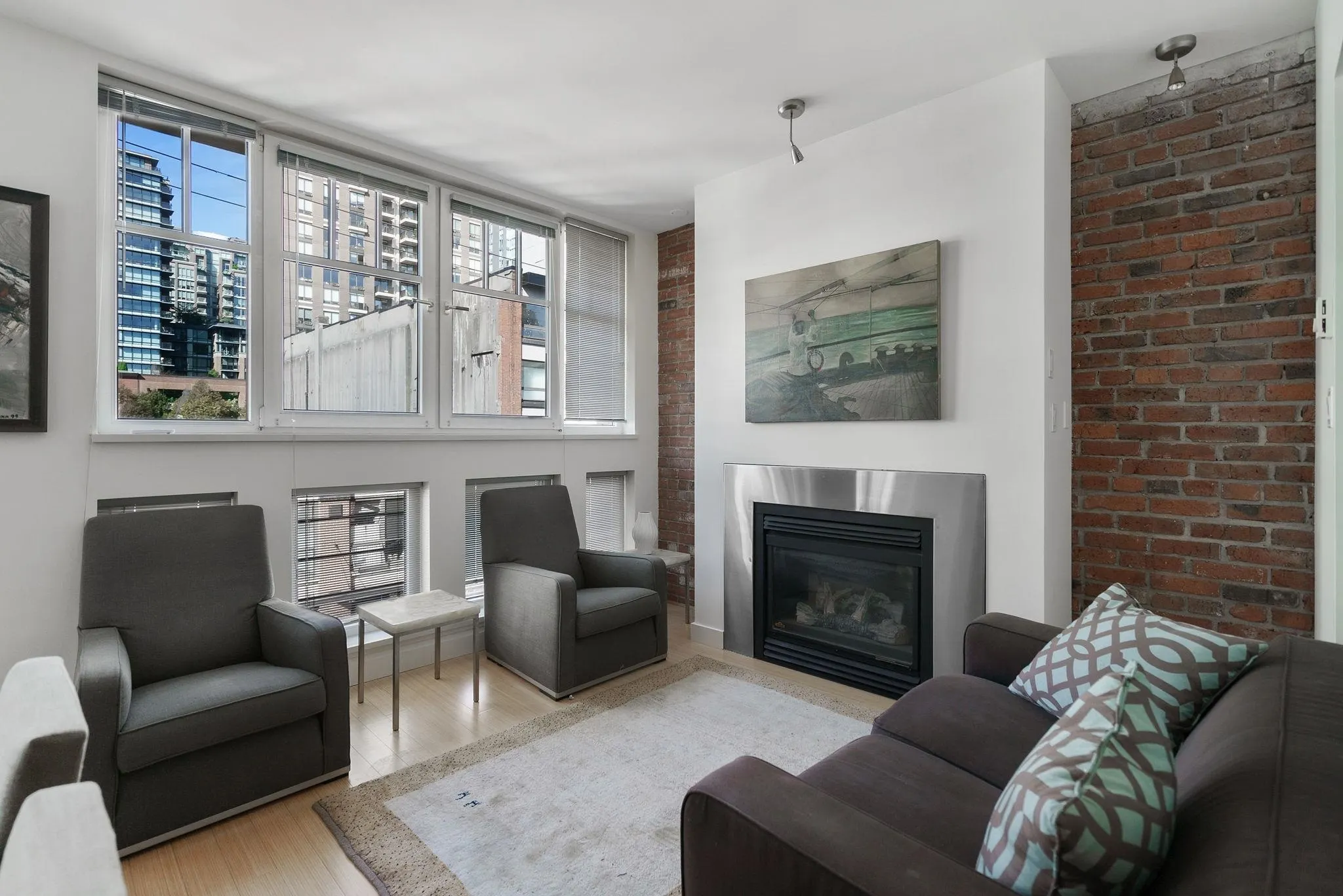 1072 Hamilton Street #402