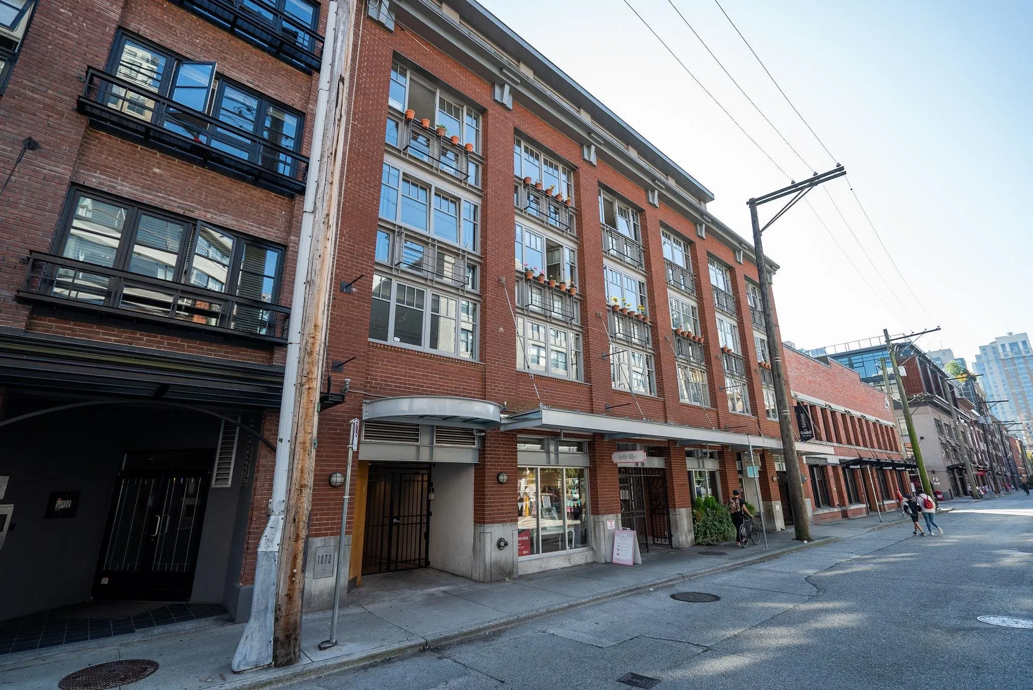1072 Hamilton Street #402
