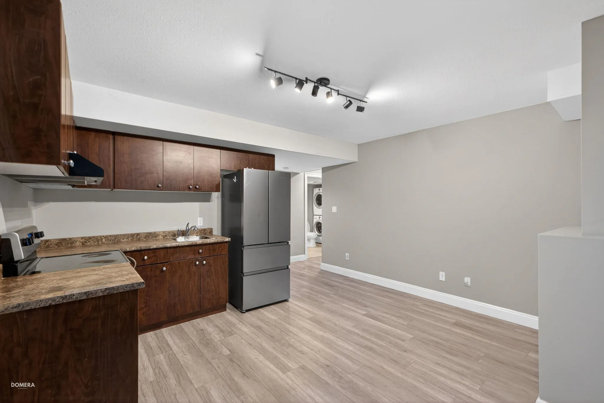 7186 Elwood Drive