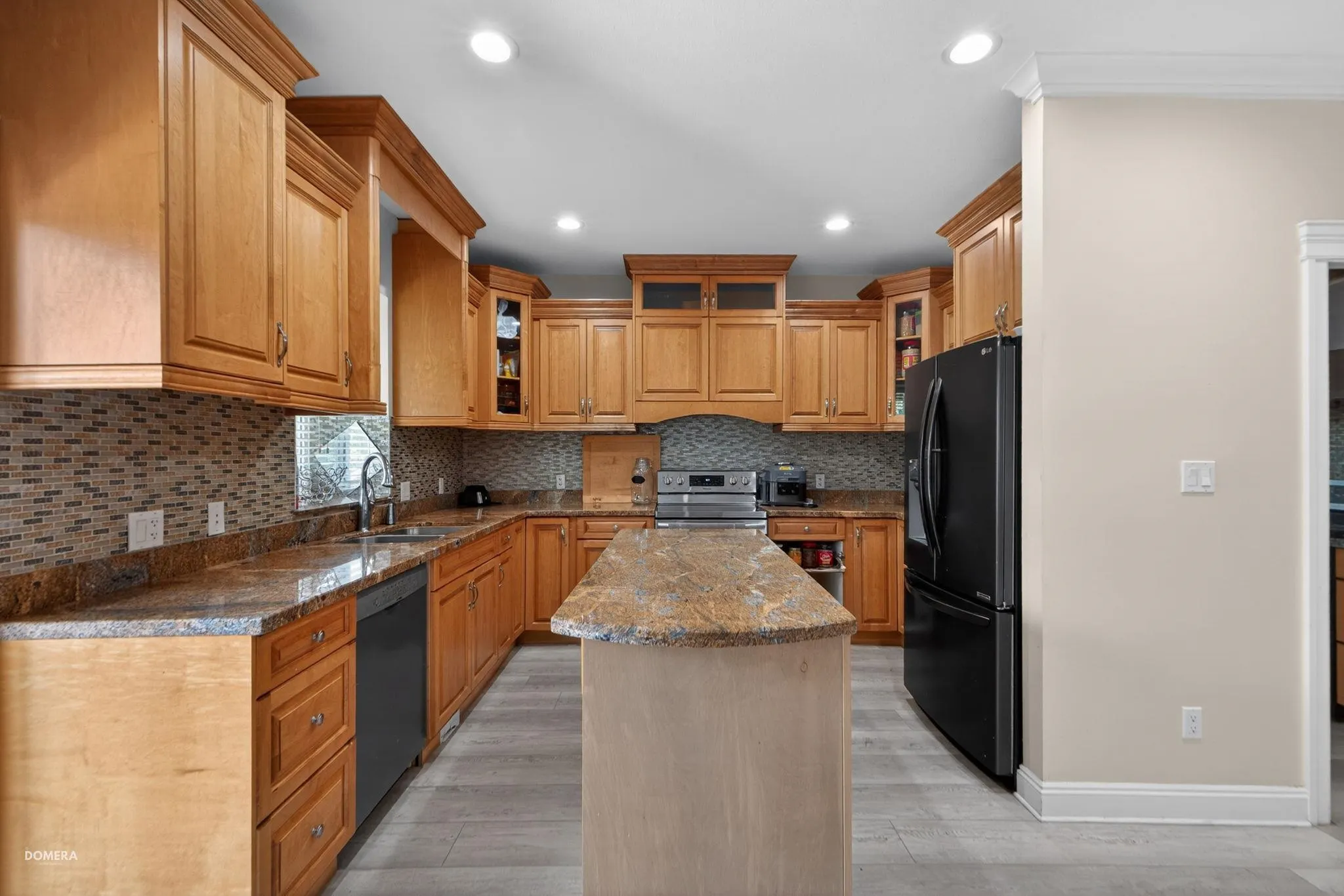 7186 Elwood Drive